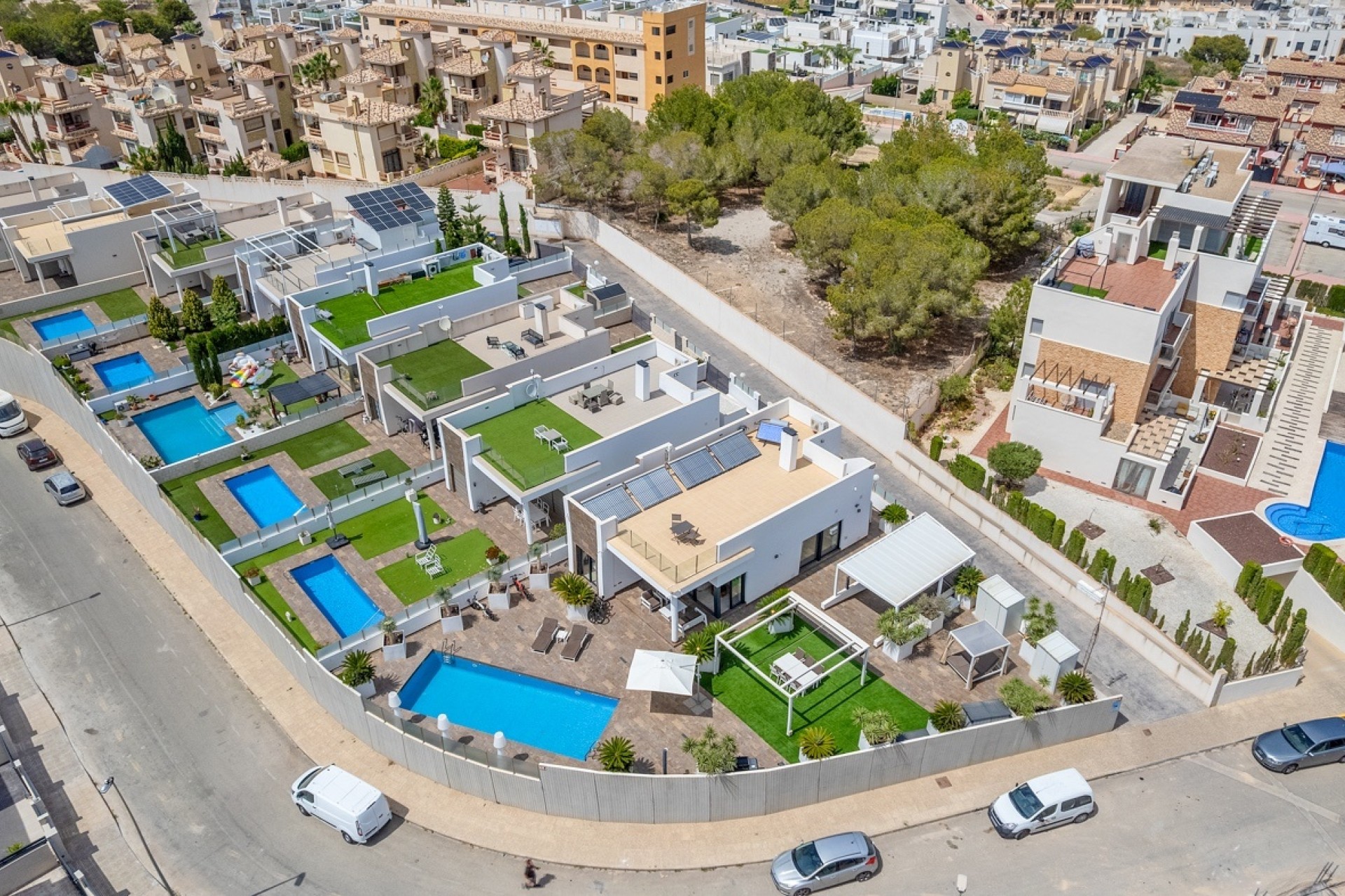 Herverkoop - Vrijstaande Villa -
Orihuela Costa - Villamartín