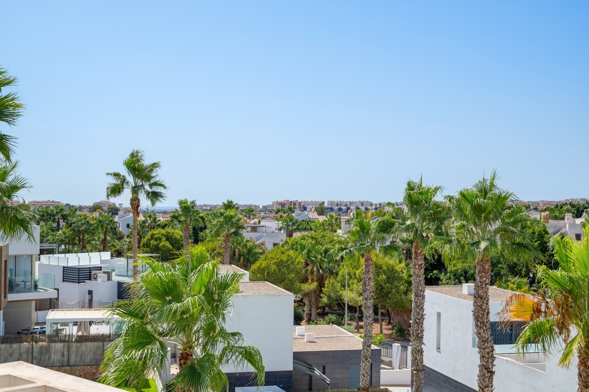 Herverkoop - Vrijstaande Villa -
Orihuela Costa - Villamartín