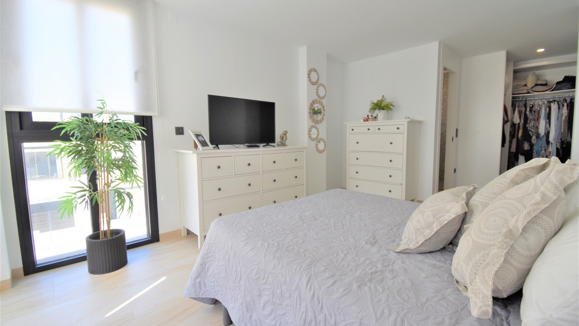 Herverkoop - Vrijstaande Villa -
Orihuela Costa - Villamartin