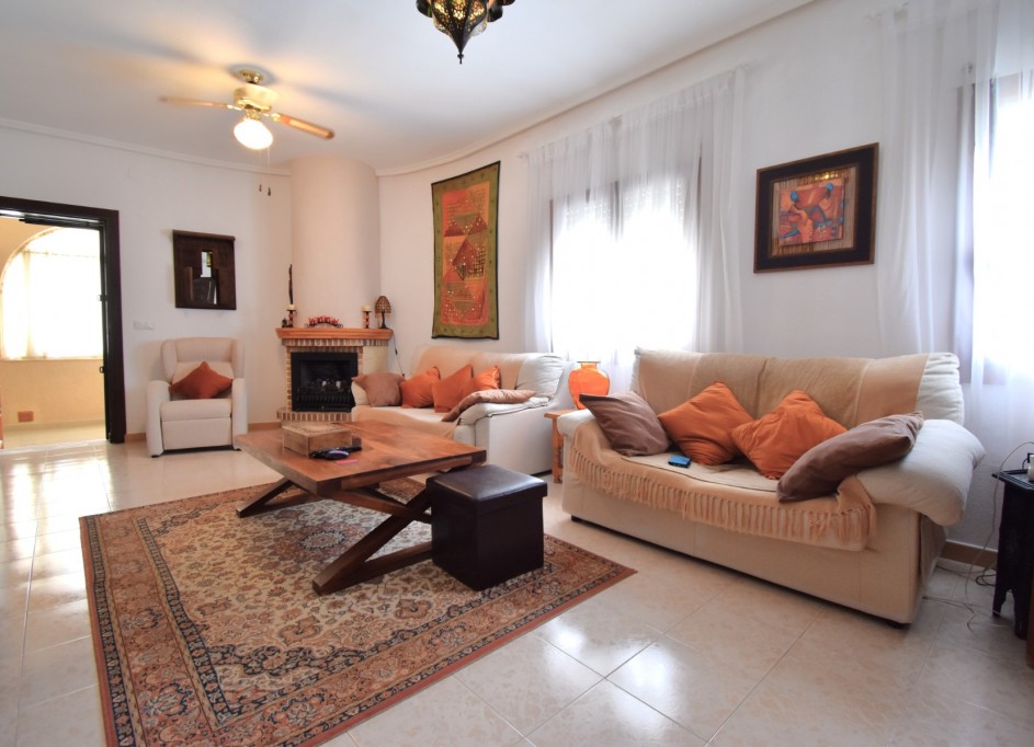 Herverkoop - Vrijstaande Villa -
Orihuela Costa - Villamartin