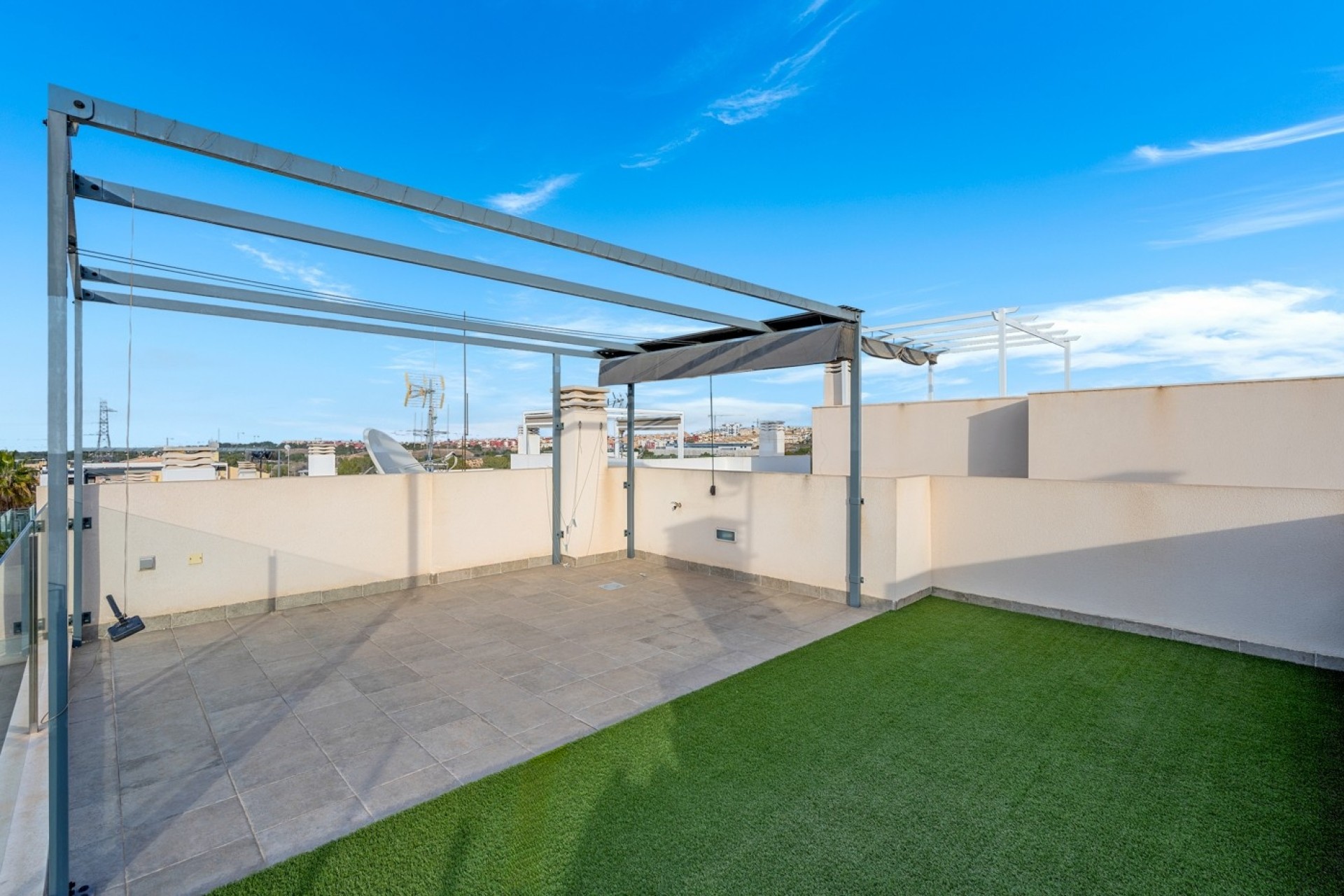 Herverkoop - Vrijstaande Villa -
Orihuela Costa