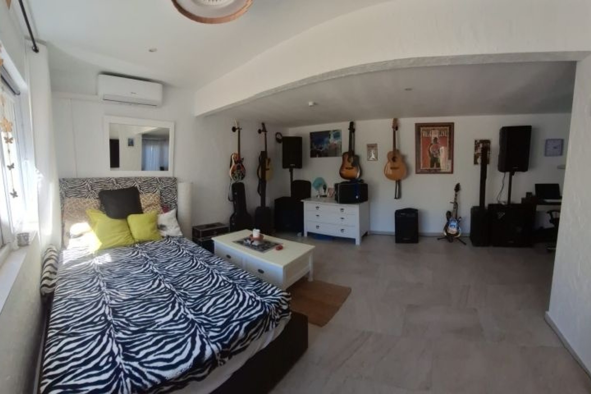 Herverkoop - Vrijstaande Villa -
Orihuela Costa