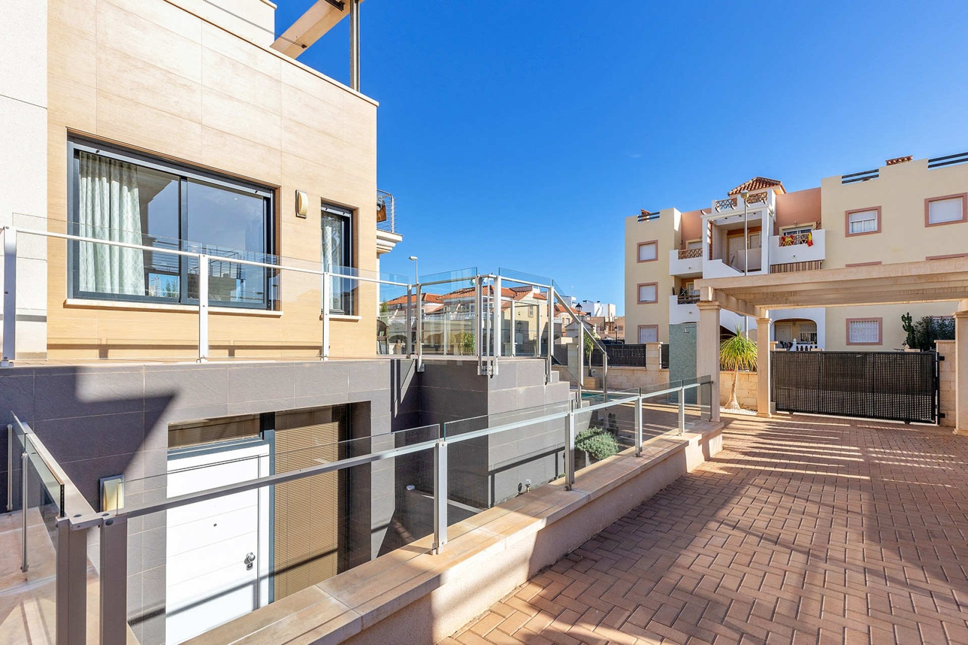 Herverkoop - Vrijstaande Villa -
Orihuela Costa
