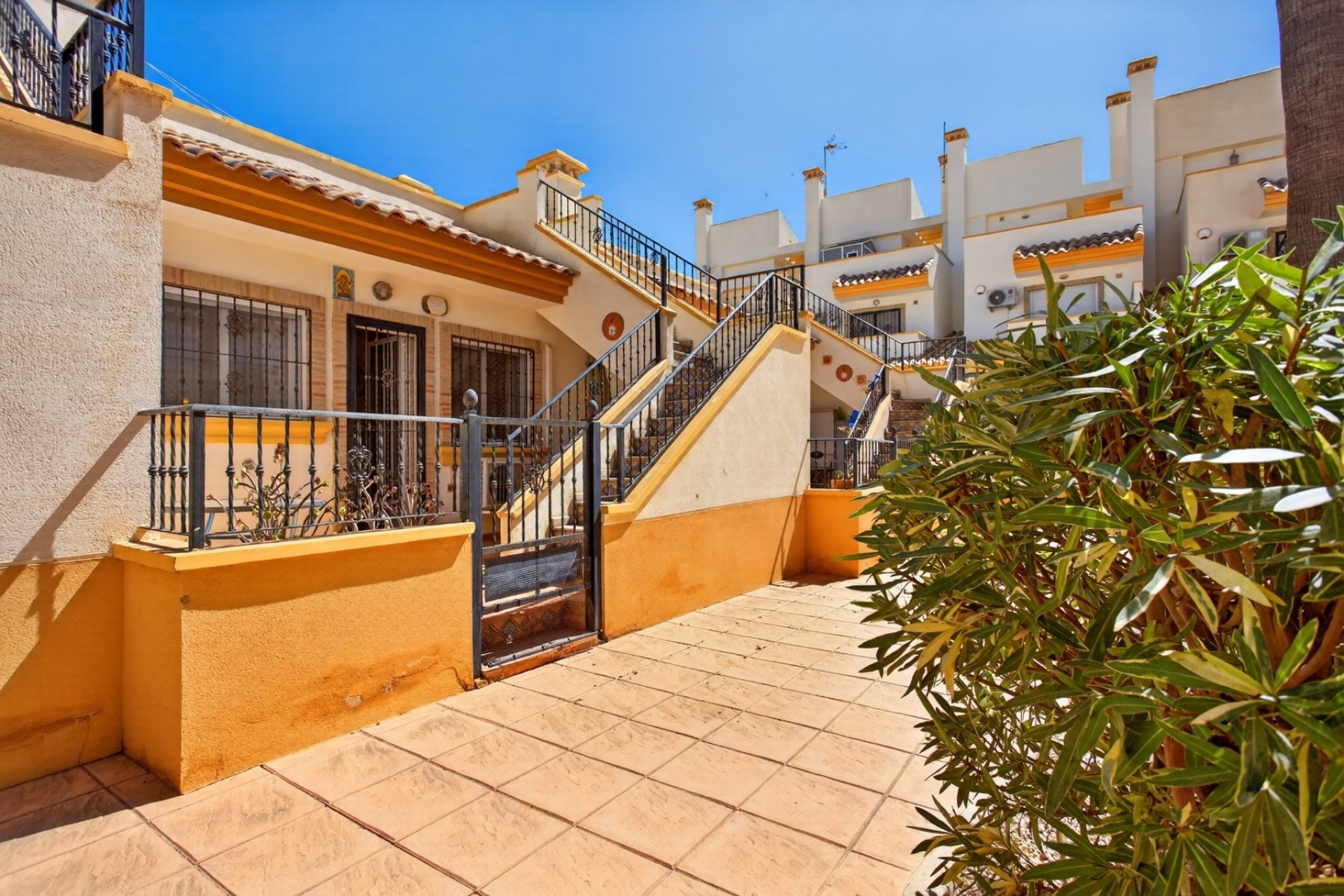 Herverkoop - Vrijstaande Villa -
Orihuela Costa