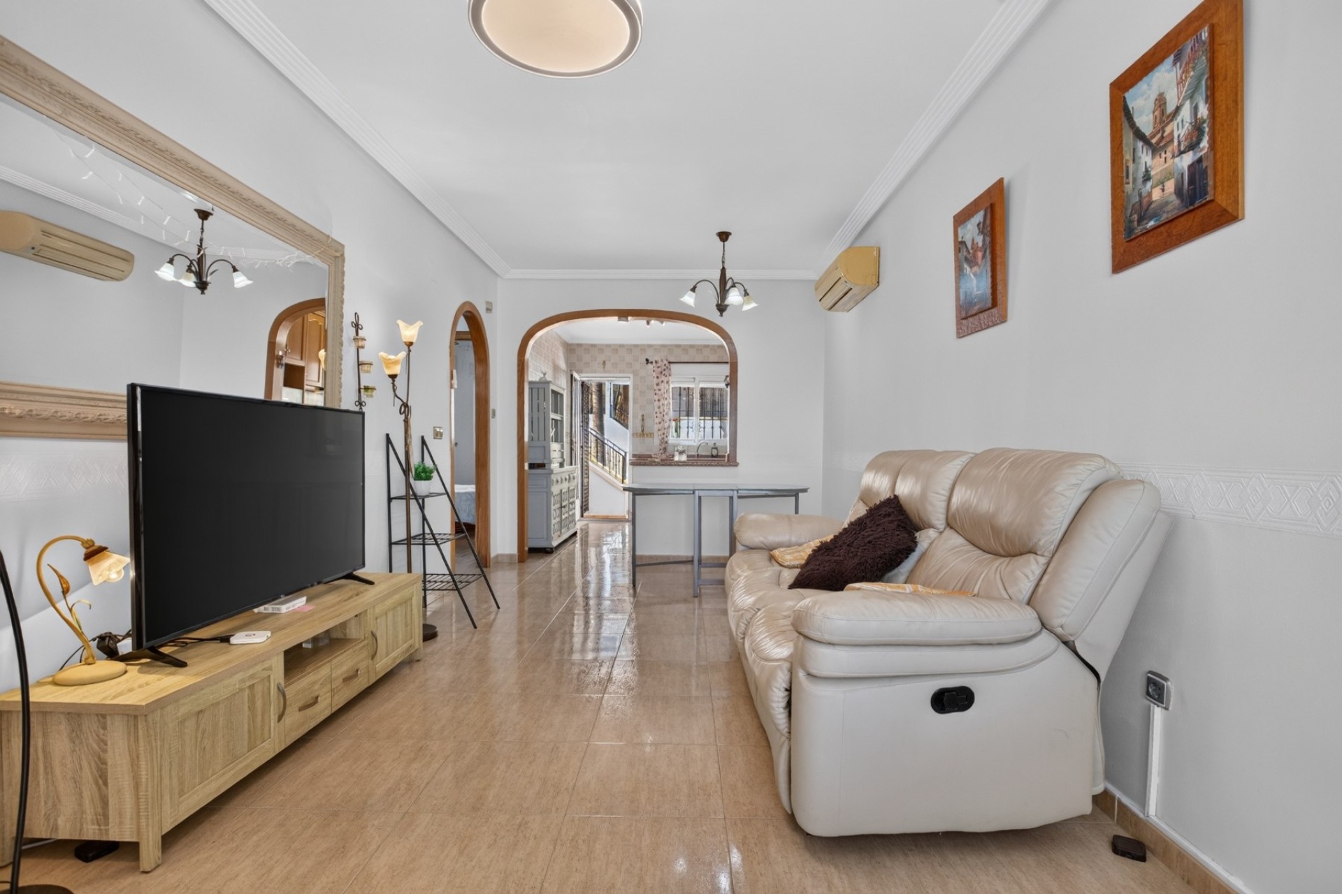 Herverkoop - Vrijstaande Villa -
Orihuela Costa