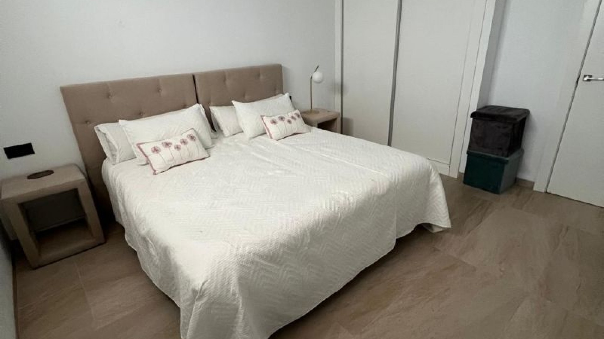 Herverkoop - Vrijstaande Villa -
Orihuela Costa