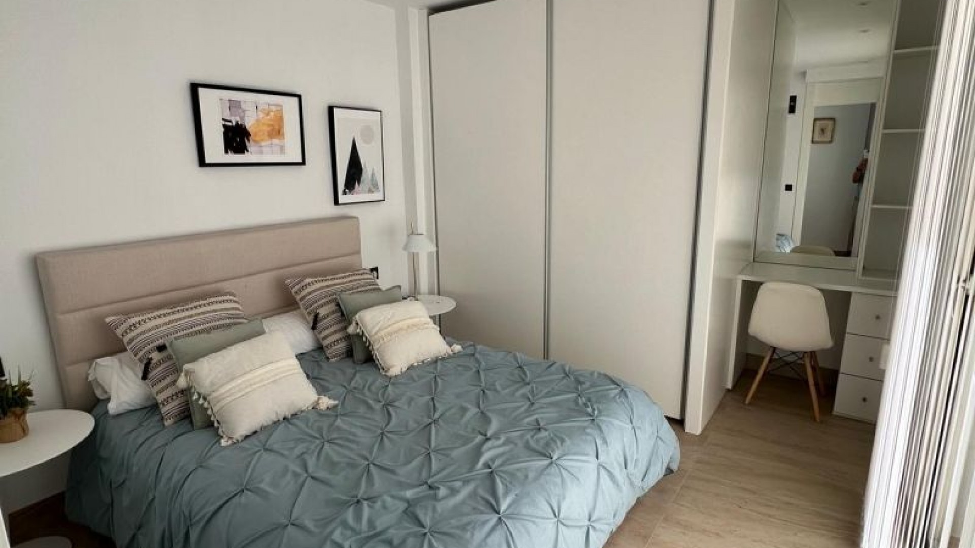 Herverkoop - Vrijstaande Villa -
Orihuela Costa