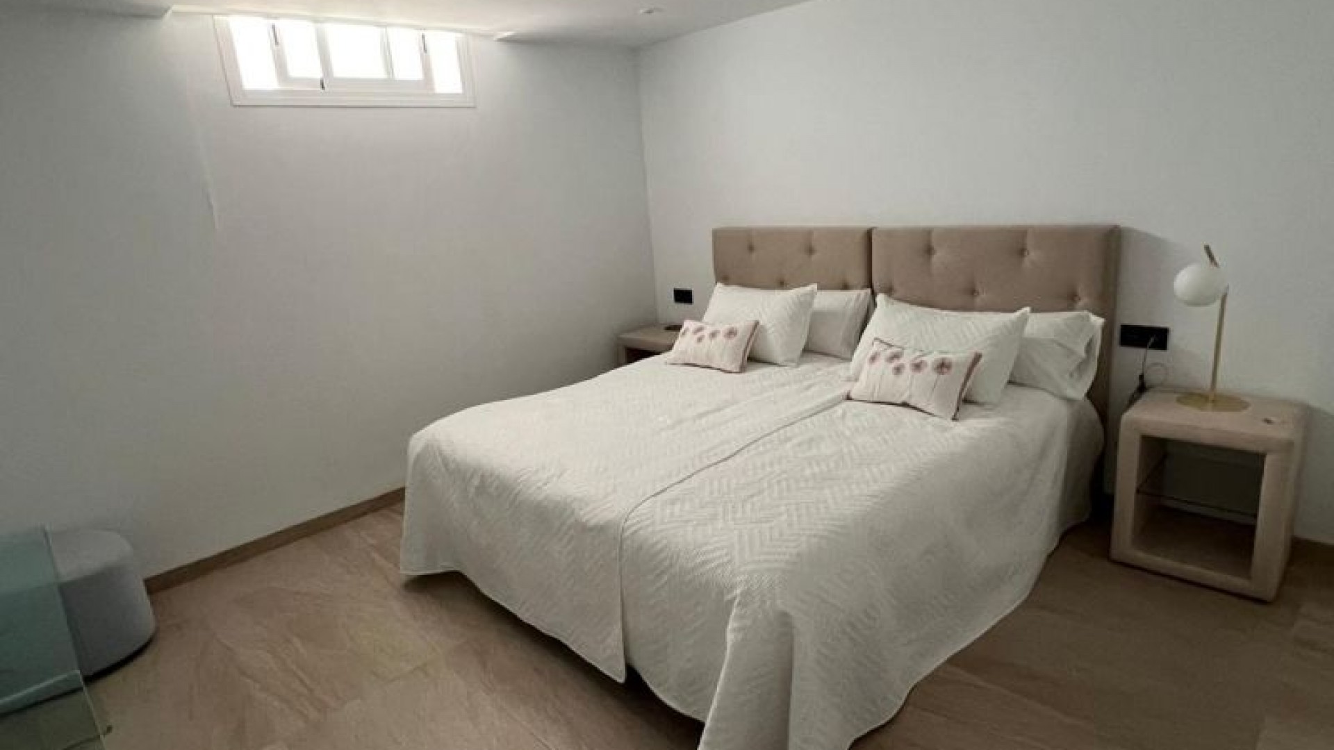 Herverkoop - Vrijstaande Villa -
Orihuela Costa