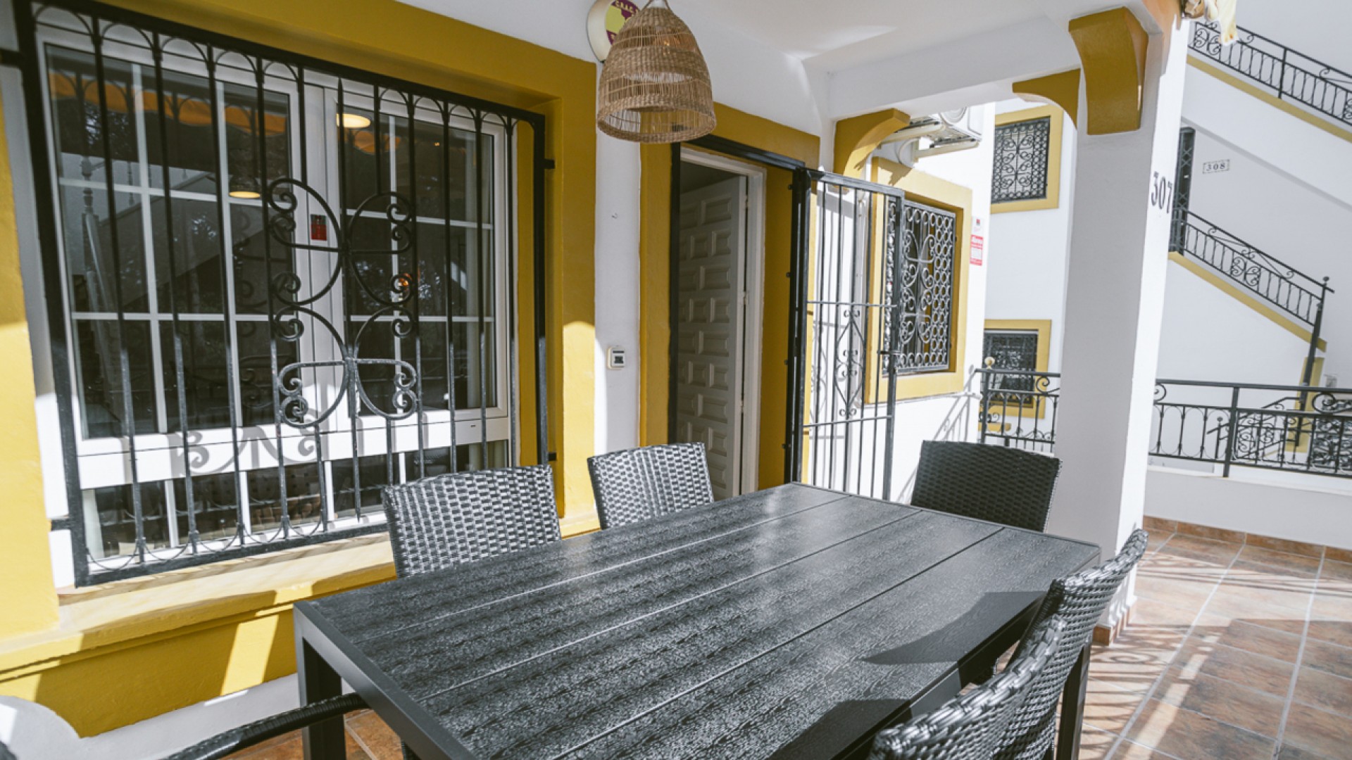 Herverkoop - Vrijstaande Villa -
Orihuela Costa