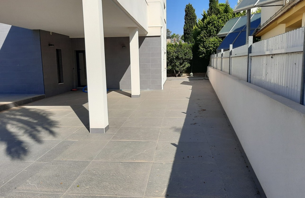 Herverkoop - Vrijstaande Villa -
Orihuela Costa