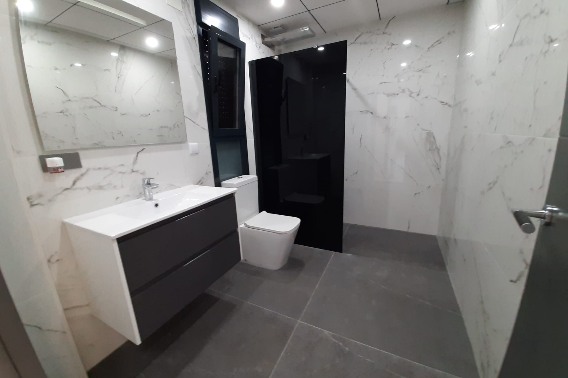 Herverkoop - Vrijstaande Villa -
Orihuela Costa