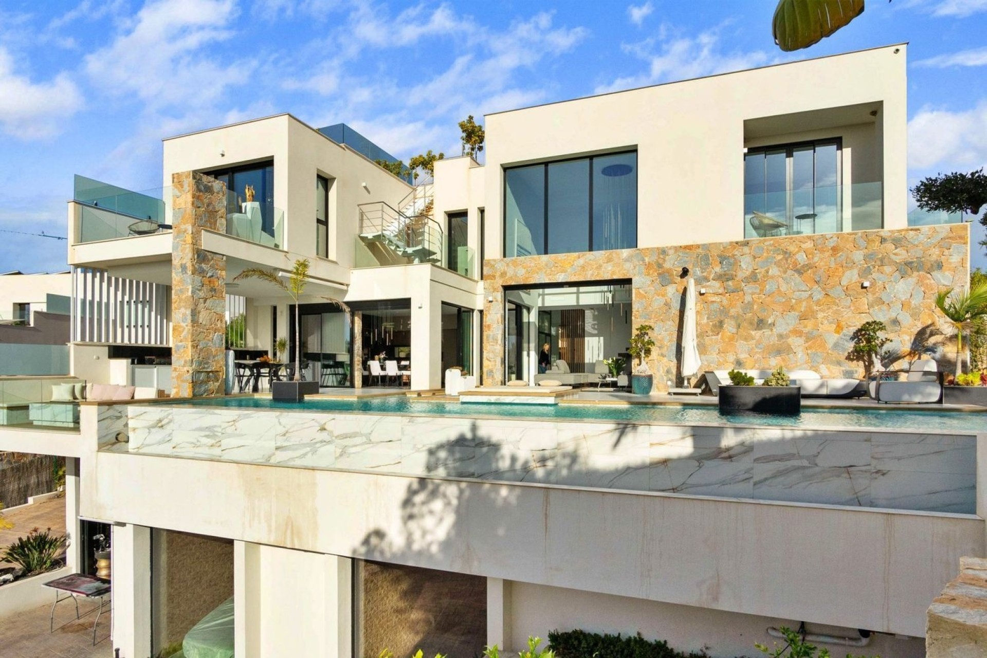 Herverkoop - Vrijstaande Villa -
Orihuela - Las Colinas Golf