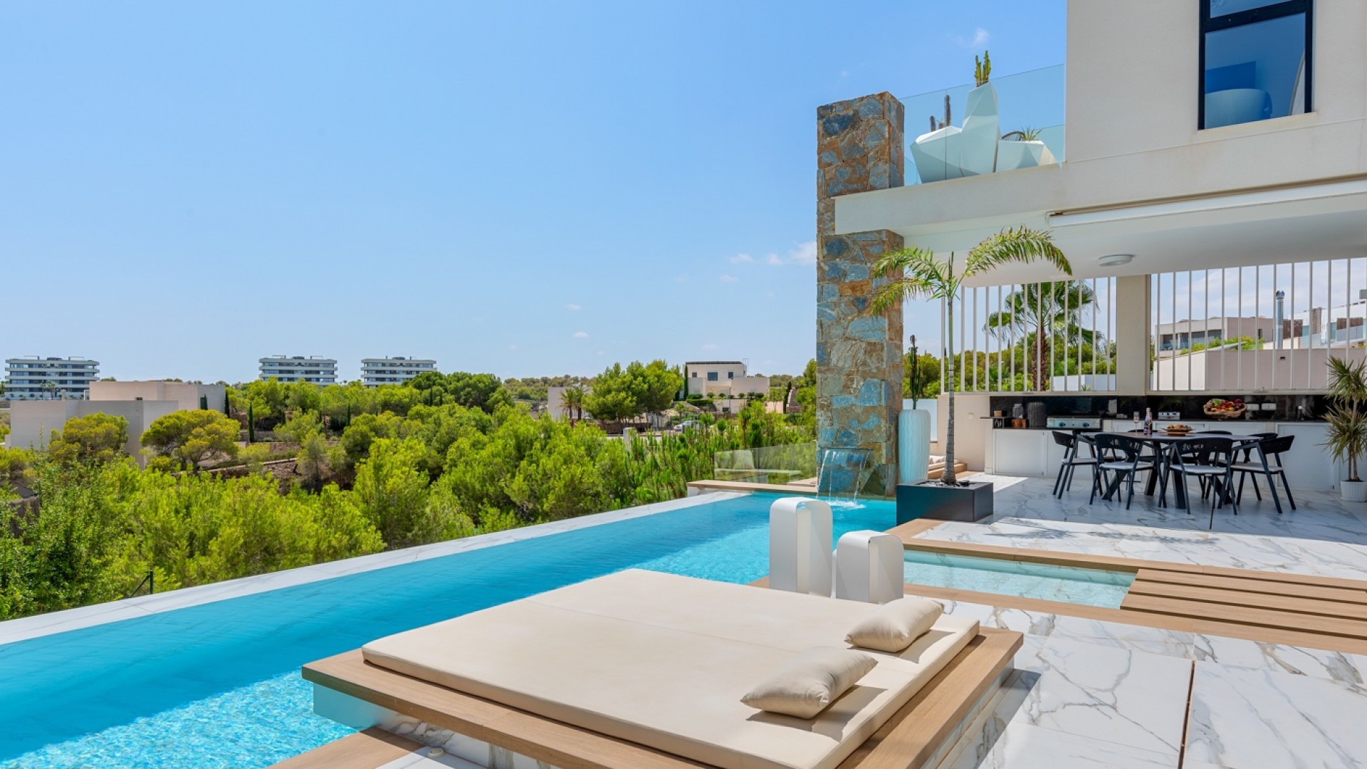 Herverkoop - Vrijstaande Villa -
Orihuela - Las Colinas Golf