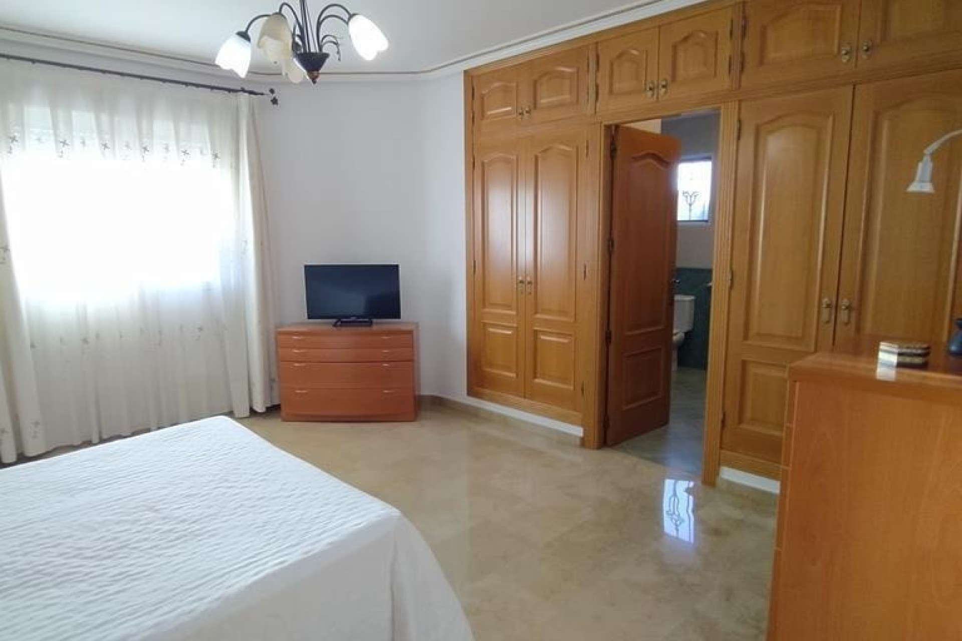 Herverkoop - Vrijstaande Villa -
Orihuela - LOS DESEMPARADOS