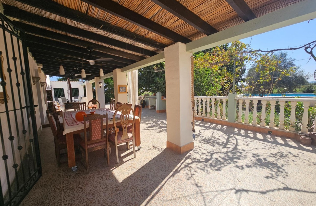 Herverkoop - Vrijstaande Villa -
Orihuela - Molins-campaneta-san Bartolomé