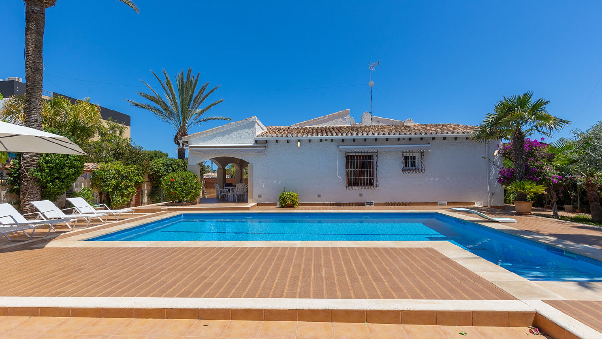 Herverkoop - Vrijstaande Villa -
Orihuela - Orihuela Costa