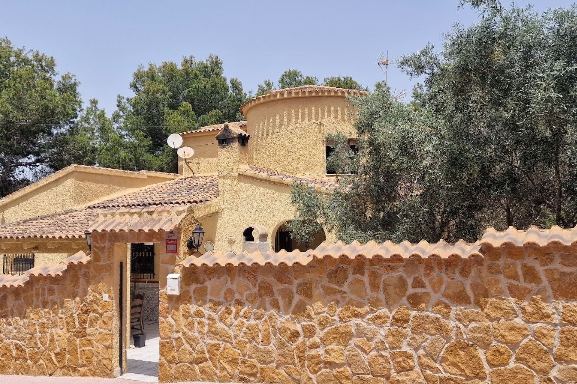 Herverkoop - Vrijstaande Villa -
Orihuela