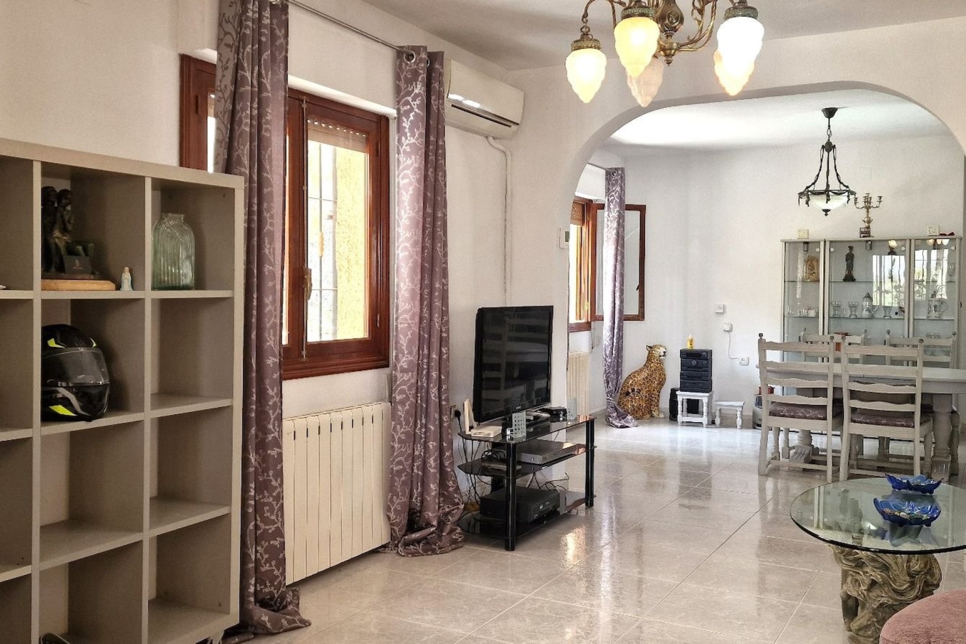 Herverkoop - Vrijstaande Villa -
Orihuela