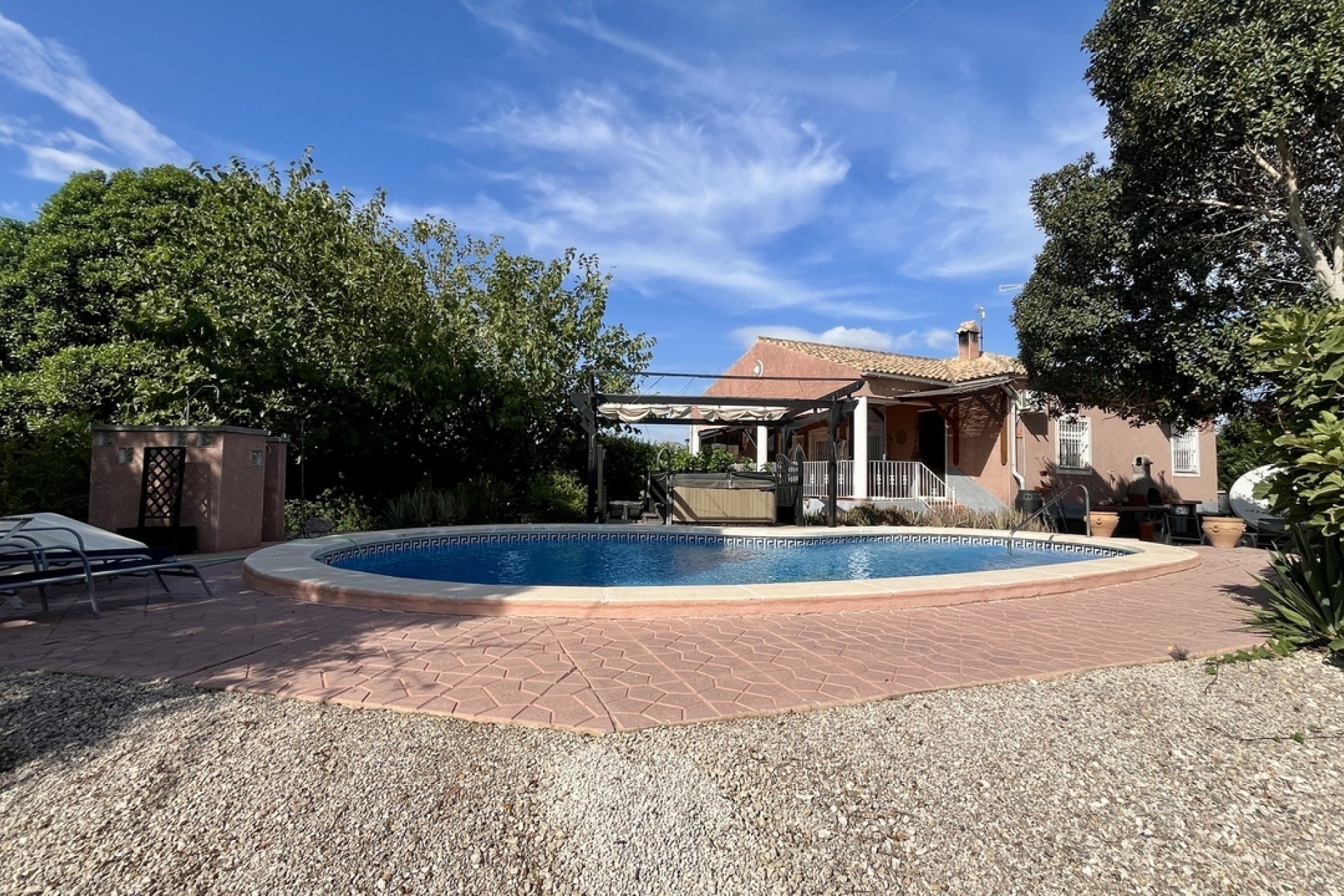 Herverkoop - Vrijstaande Villa -
Orihuela