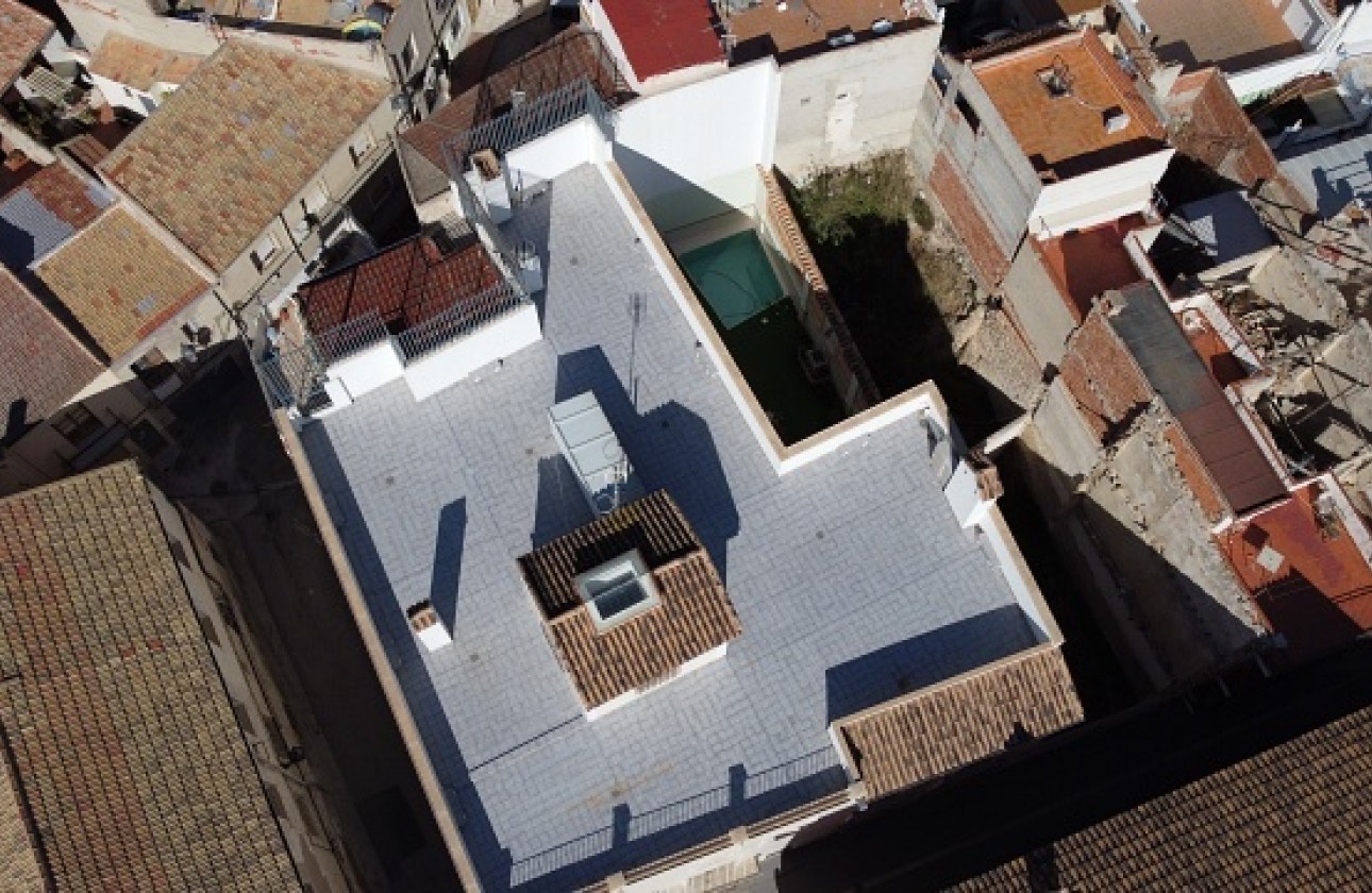 Herverkoop - Vrijstaande Villa -
Orihuela