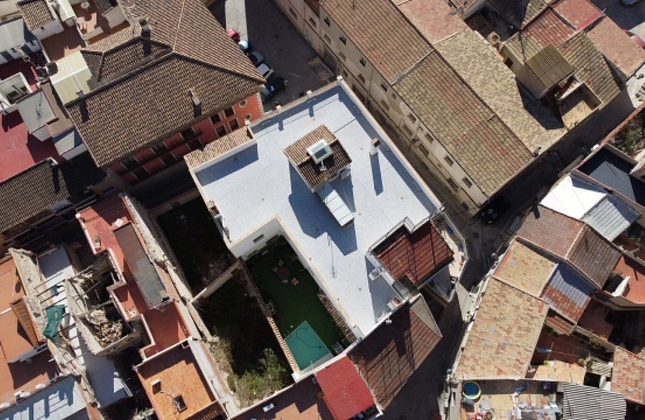 Herverkoop - Vrijstaande Villa -
Orihuela