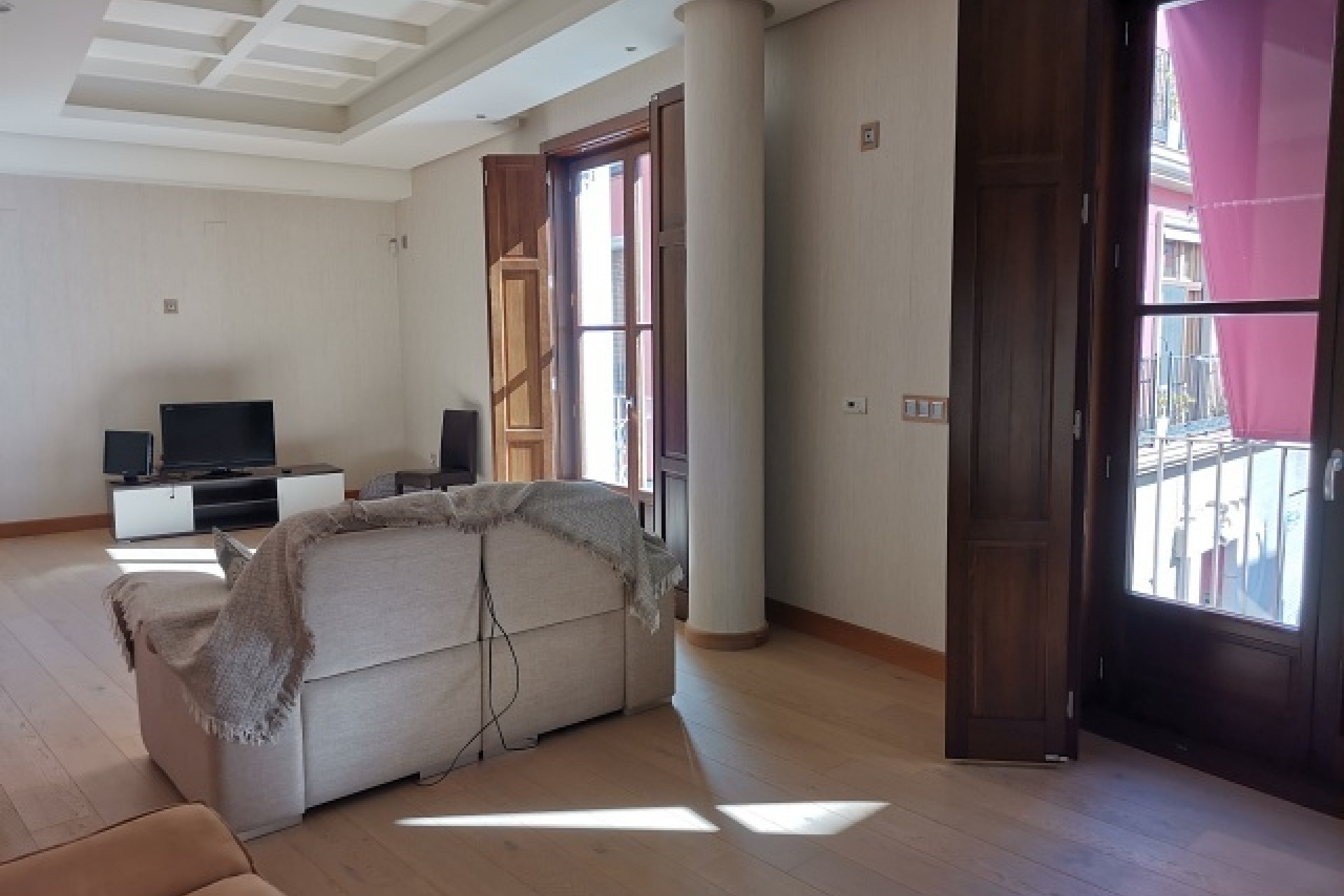 Herverkoop - Vrijstaande Villa -
Orihuela