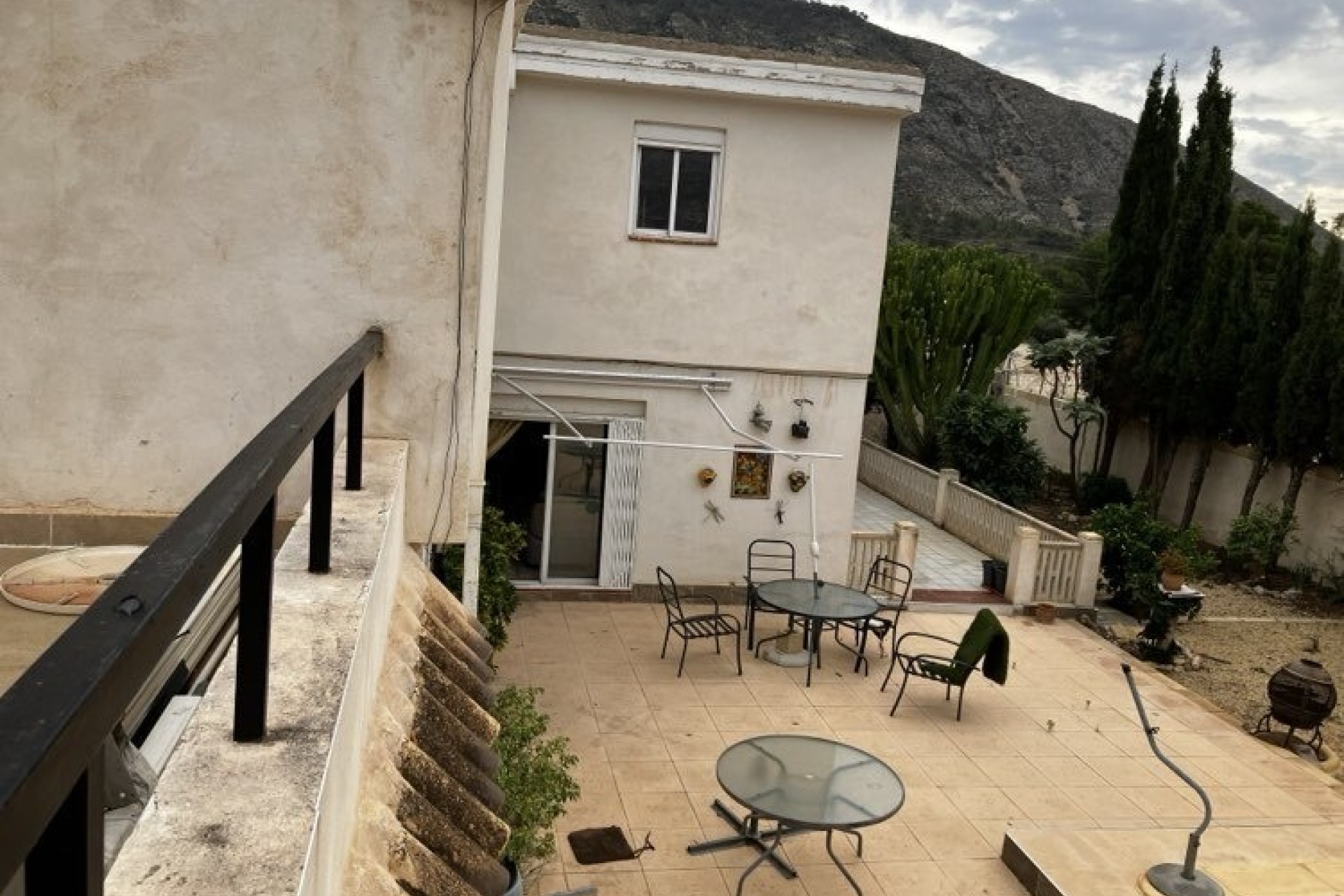 Herverkoop - Vrijstaande Villa -
Orxeta - Costa Blanca