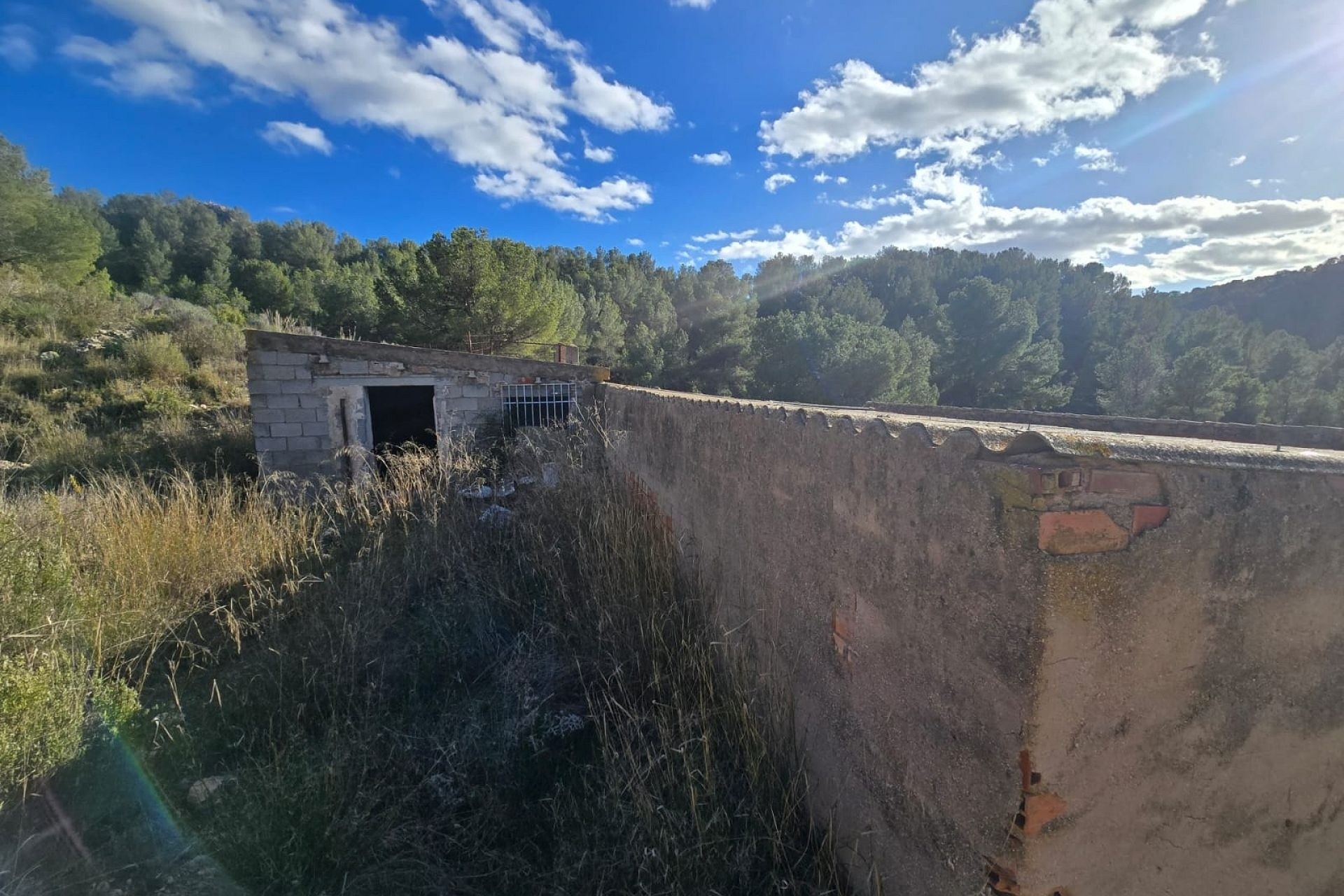 Herverkoop - Vrijstaande Villa -
Petrer