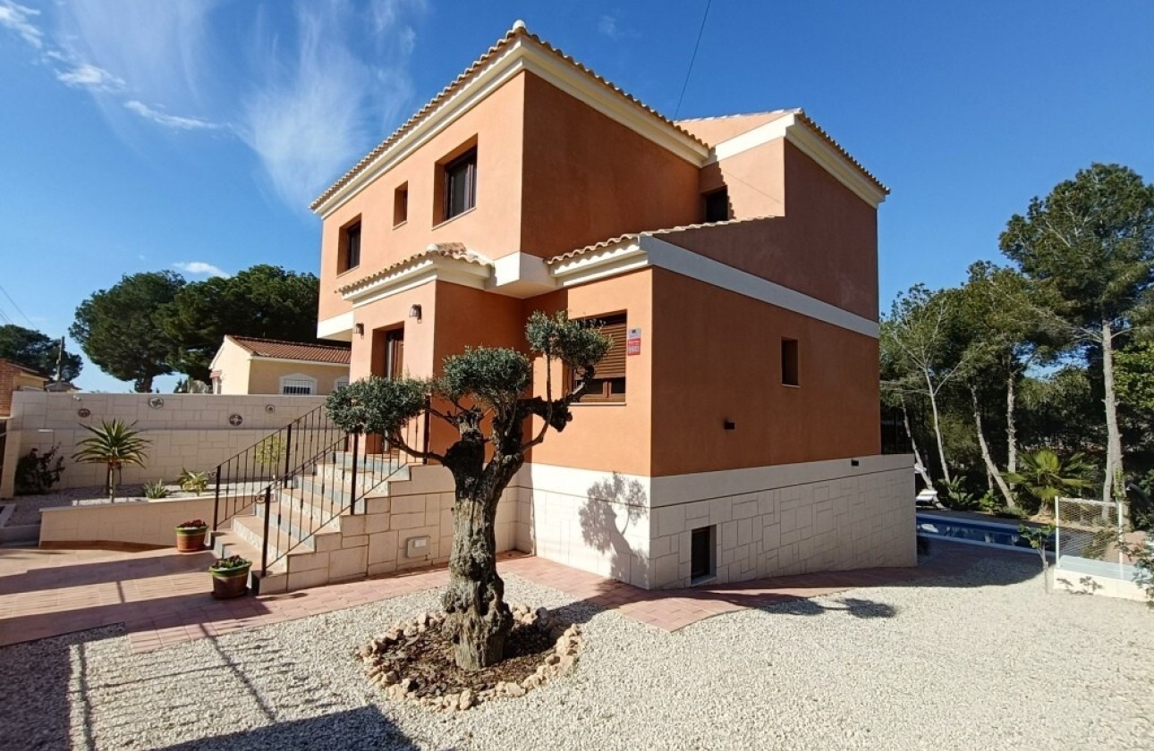 Herverkoop - Vrijstaande Villa -
Pilar de la Horadada - Pinar de Campoverde