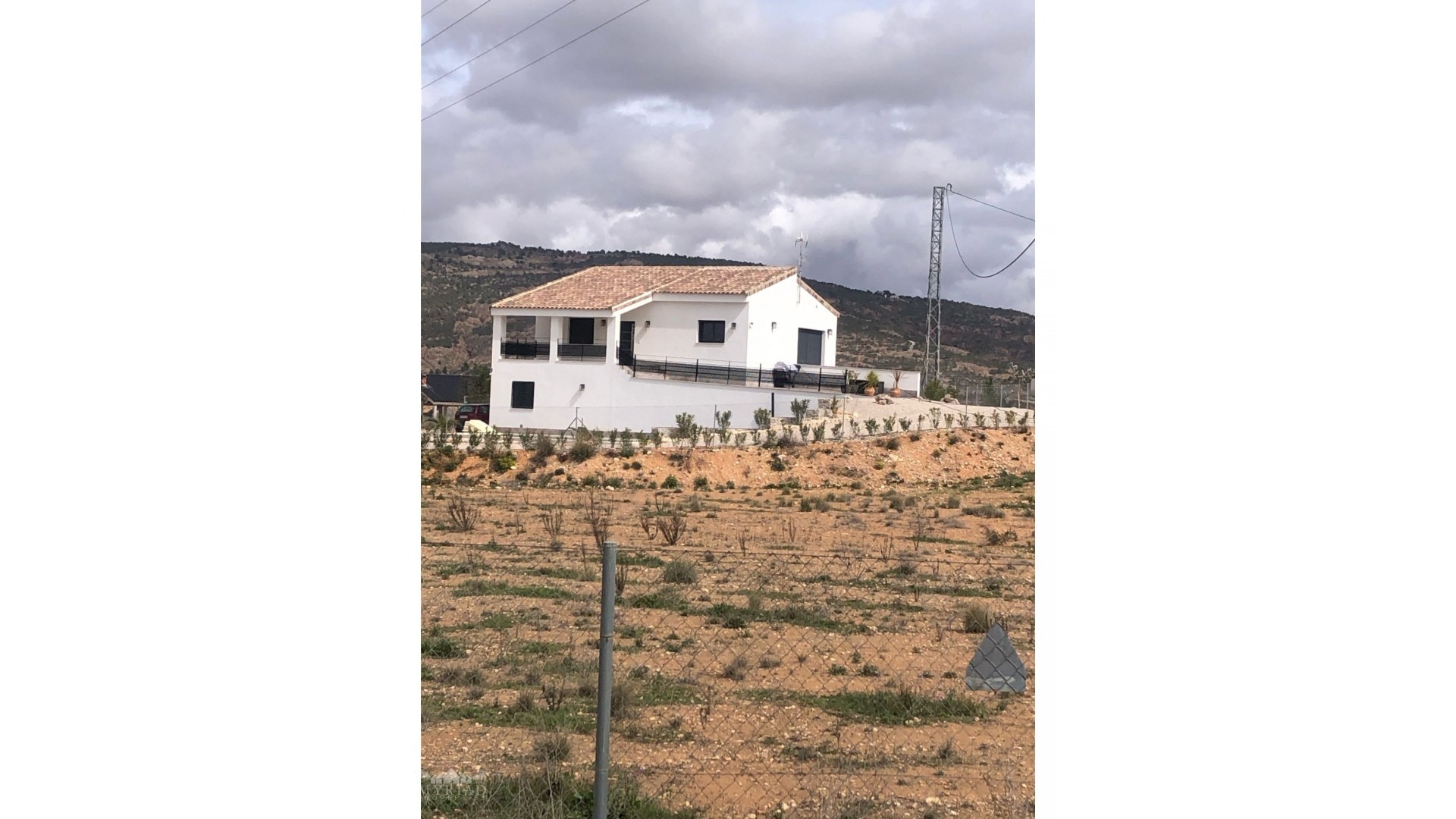 Herverkoop - Vrijstaande Villa -
Pinoso - Pinoso Alicante