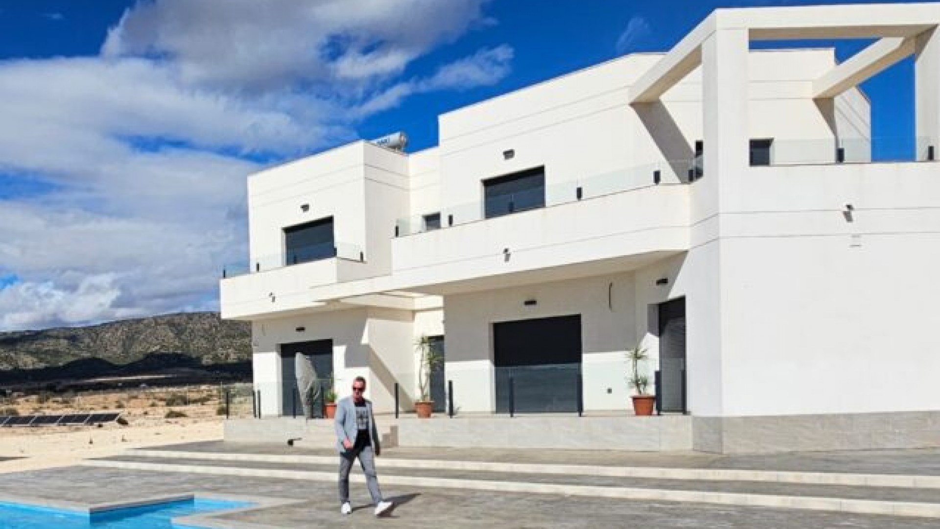 Herverkoop - Vrijstaande Villa -
Pinoso