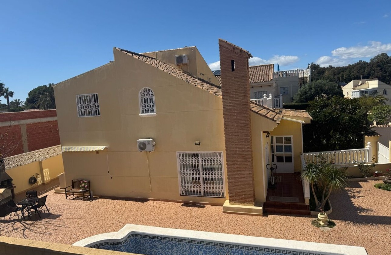 Herverkoop - Vrijstaande Villa -
Playa Flamenca - Costa Blanca