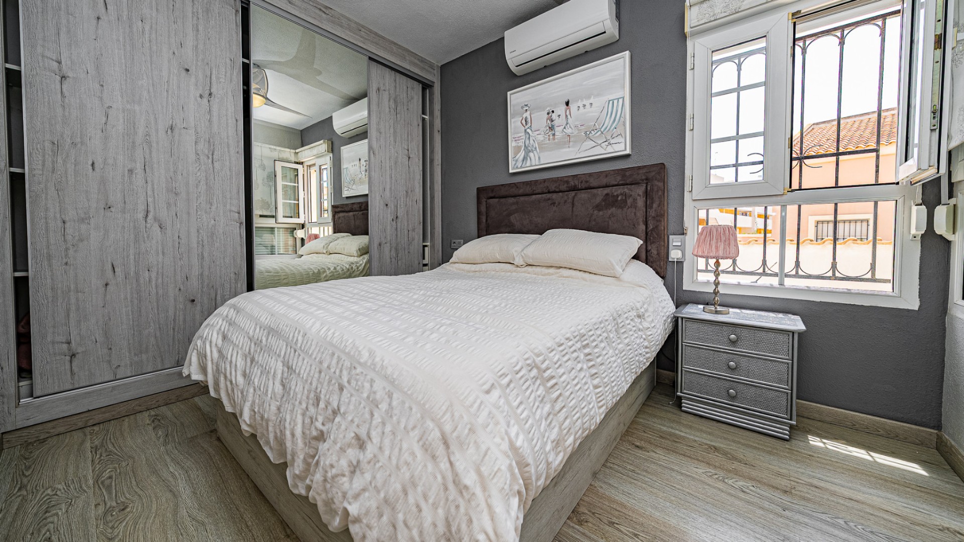 Herverkoop - Vrijstaande Villa -
Playa Flamenca - Montilla