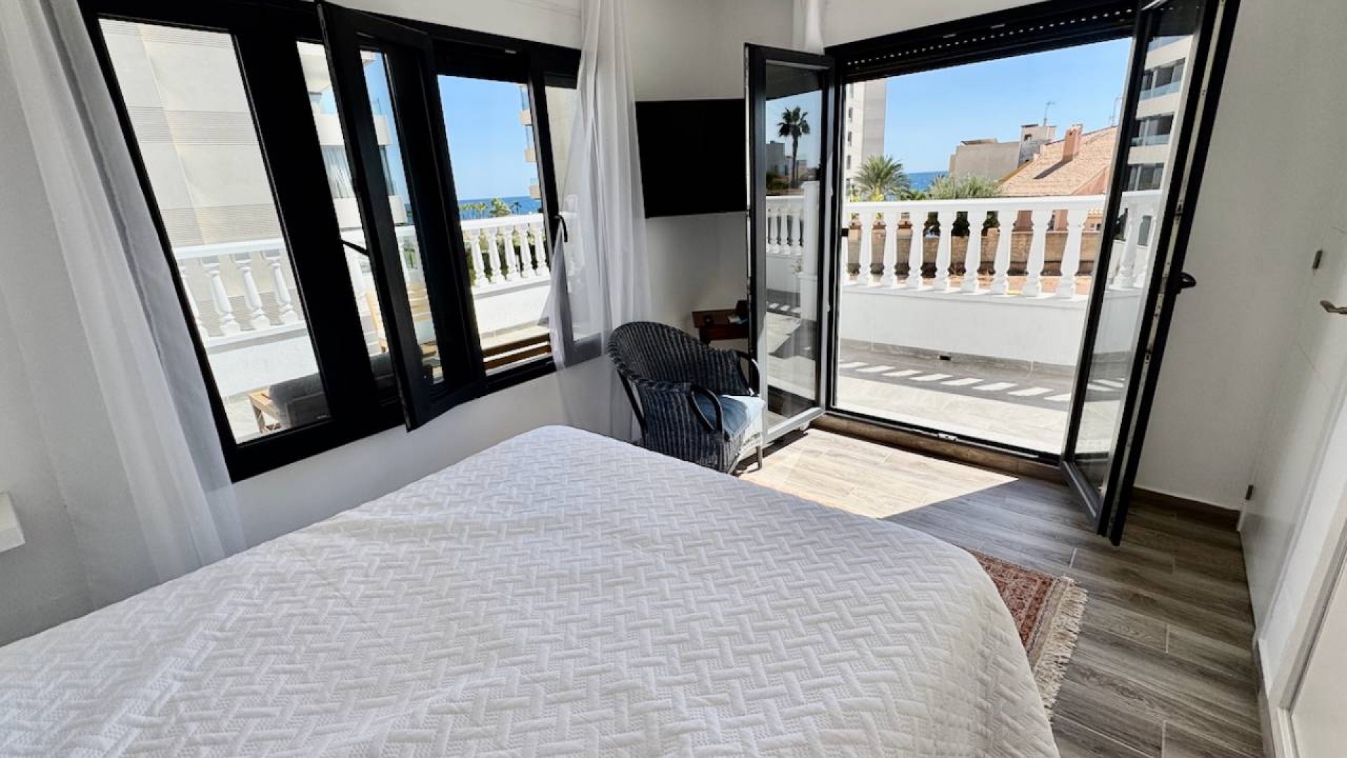 Herverkoop - Vrijstaande Villa -
Punta Prima