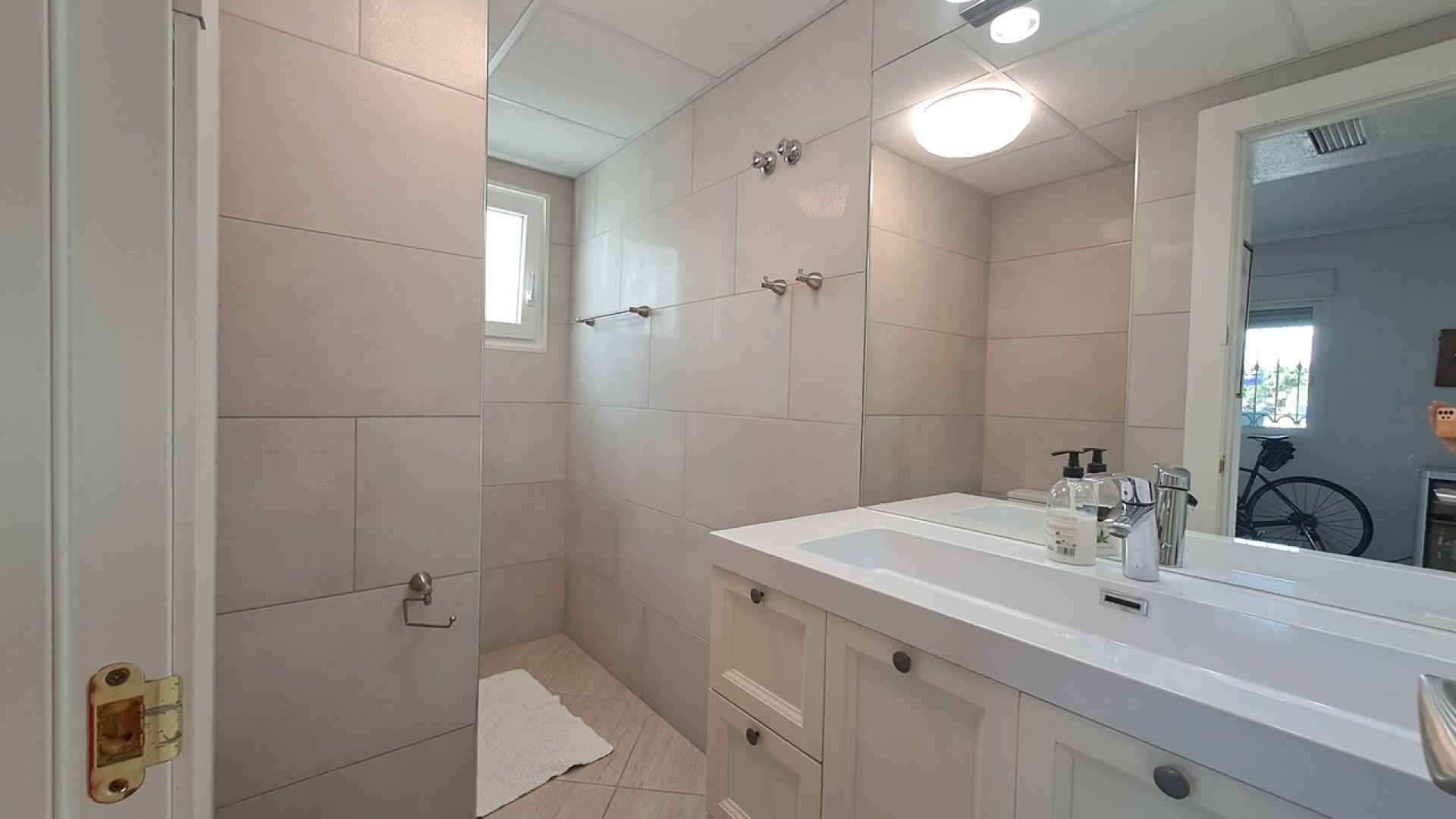 Herverkoop - Vrijstaande Villa -
Punta Prima