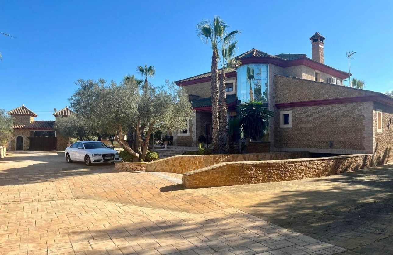 Herverkoop - Vrijstaande Villa -
Rojales - La Vega Baja
