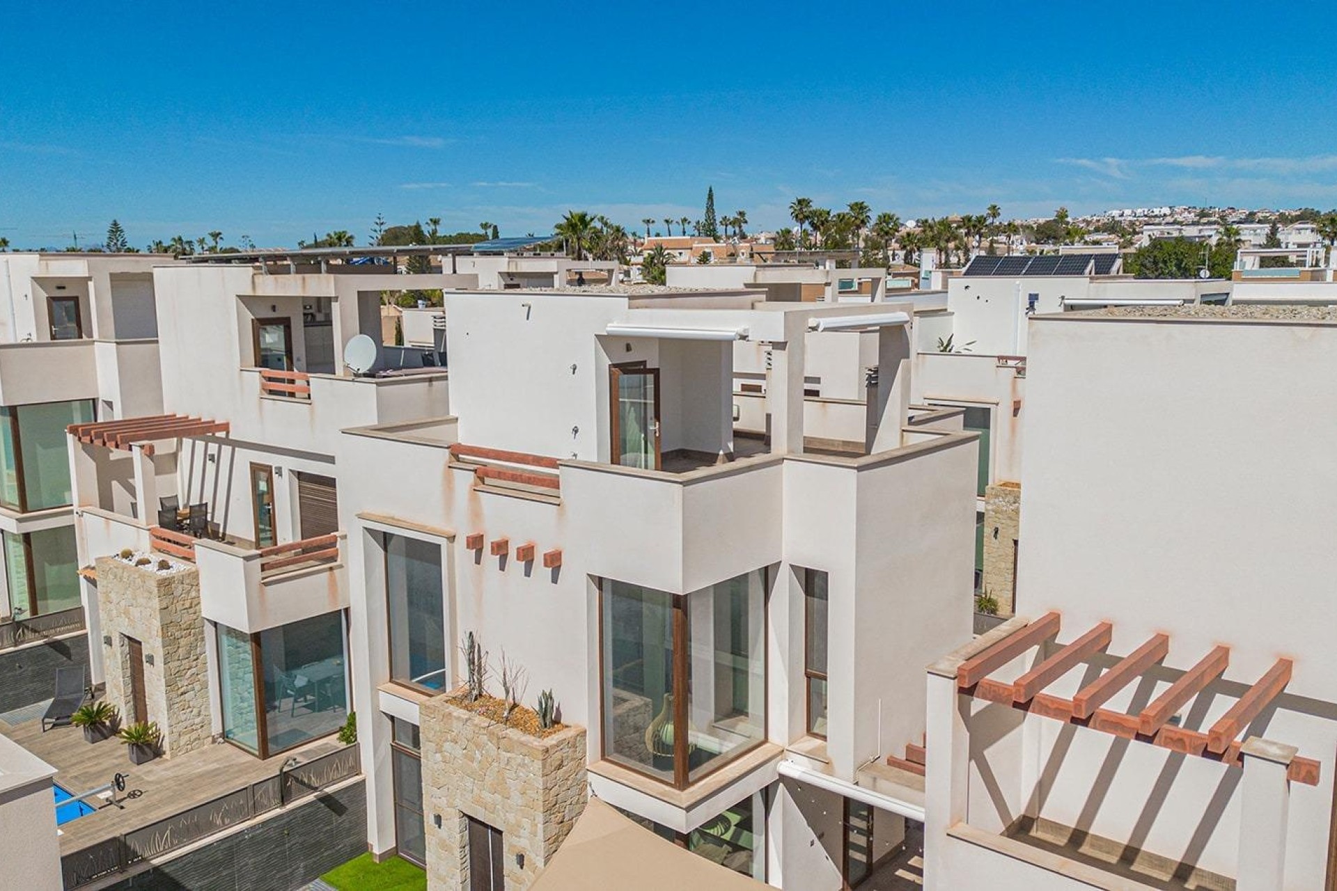 Herverkoop - Vrijstaande Villa -
Rojales - Pueblo bravo