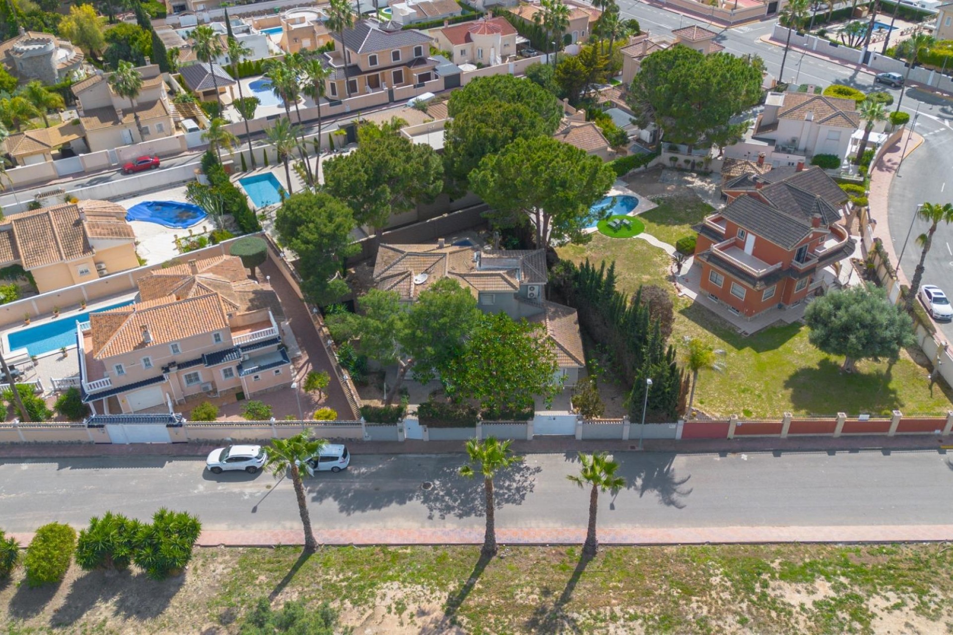 Herverkoop - Vrijstaande Villa -
Rojales - Pueblo Bravo