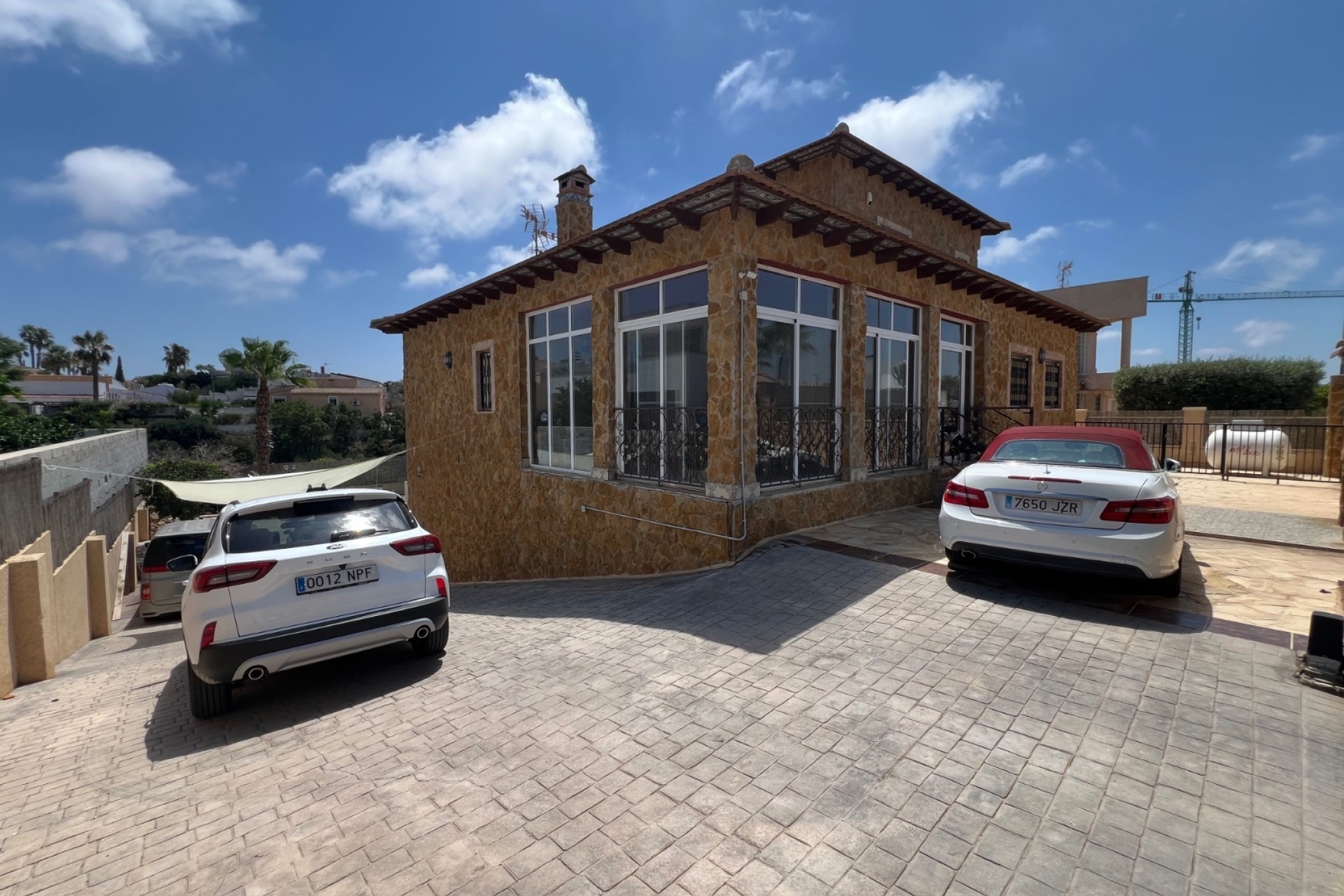 Herverkoop - Vrijstaande Villa -
San Fulgencio - La Escuera