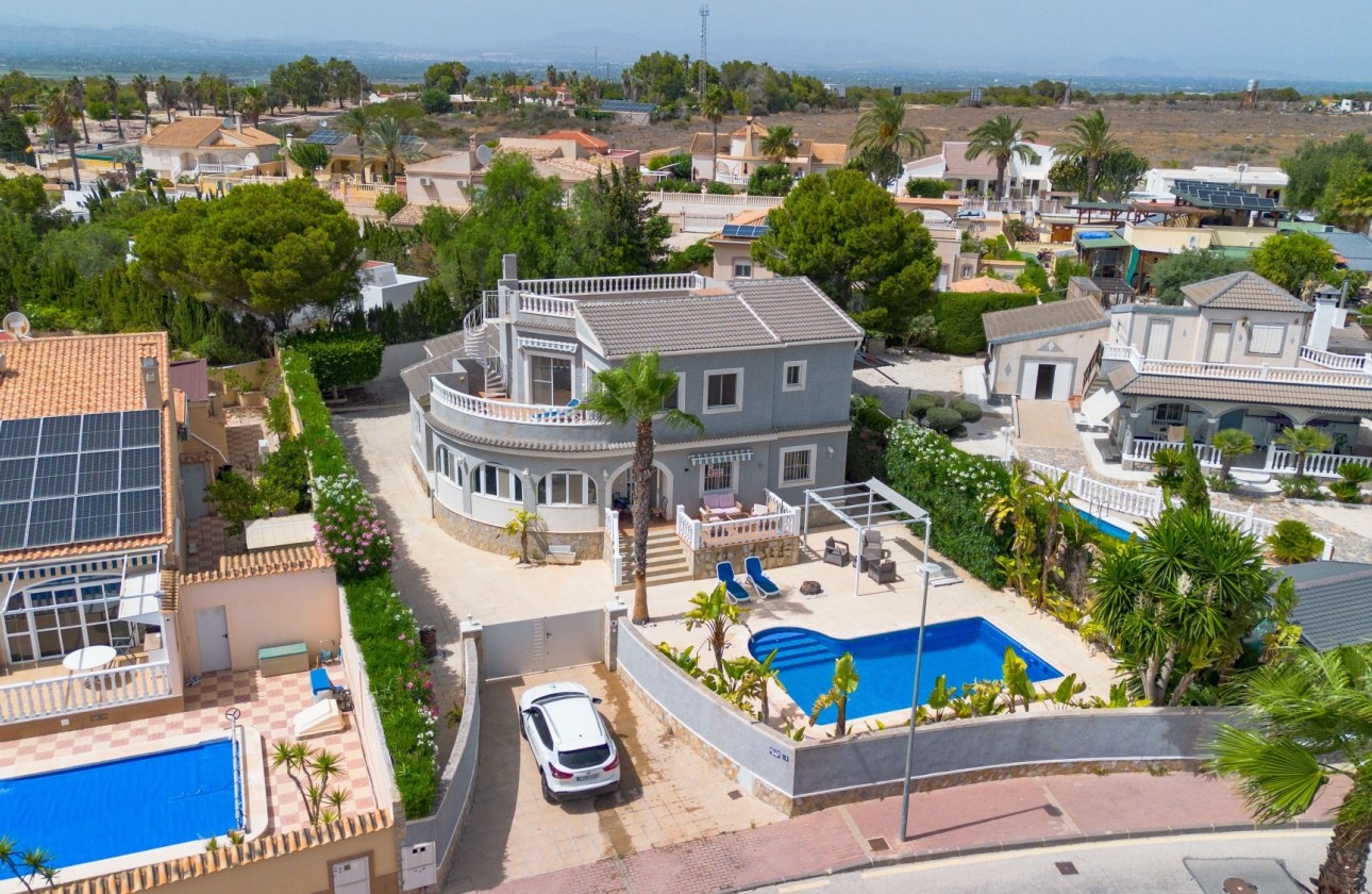 Herverkoop - Vrijstaande Villa -
San Fulgencio - La Marina