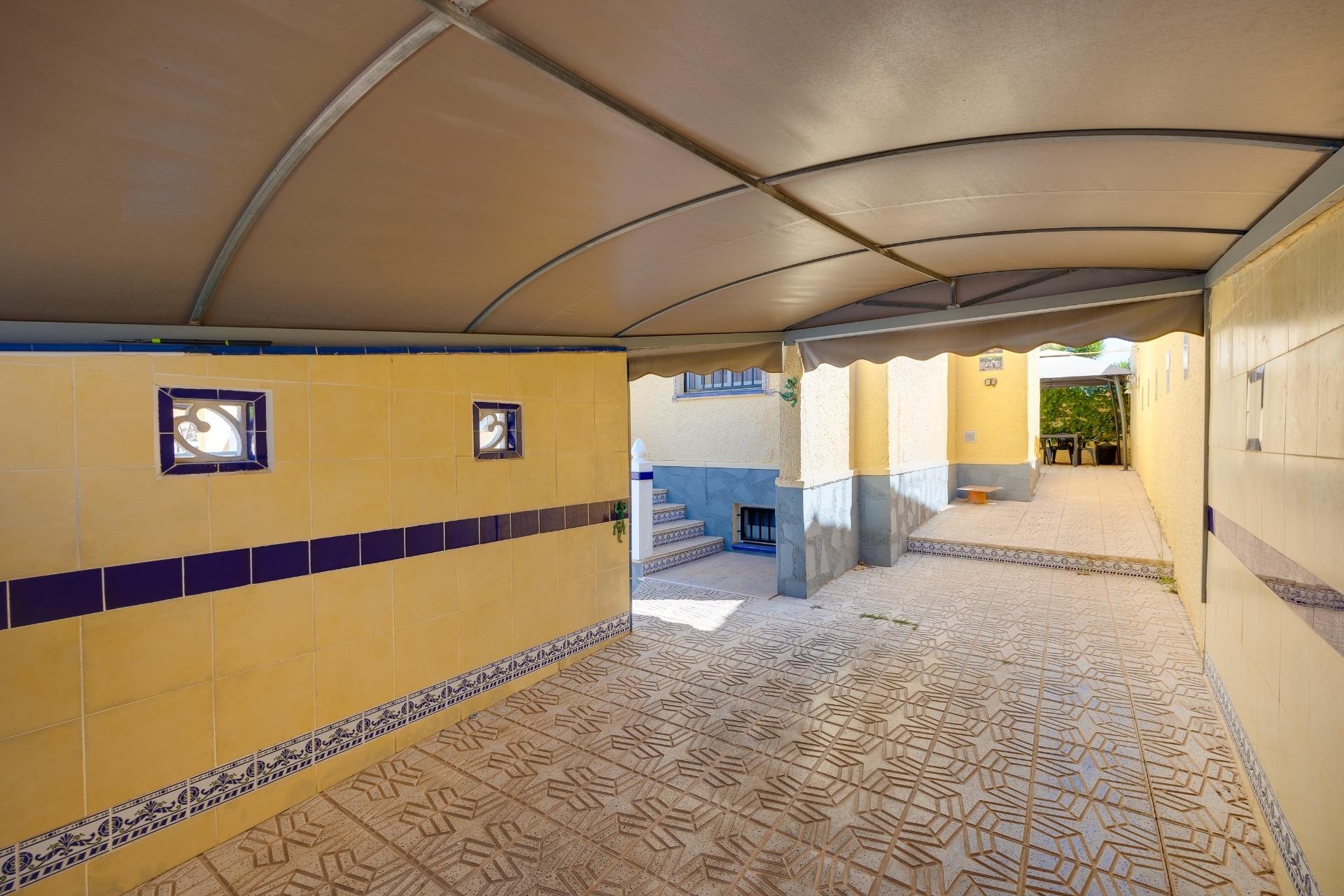 Herverkoop - Vrijstaande Villa -
San Fulgencio - La Marina