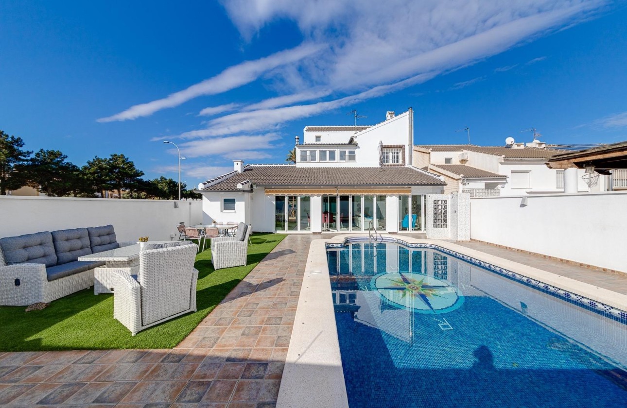 Herverkoop - Vrijstaande Villa -
San Javier - Costa Calida