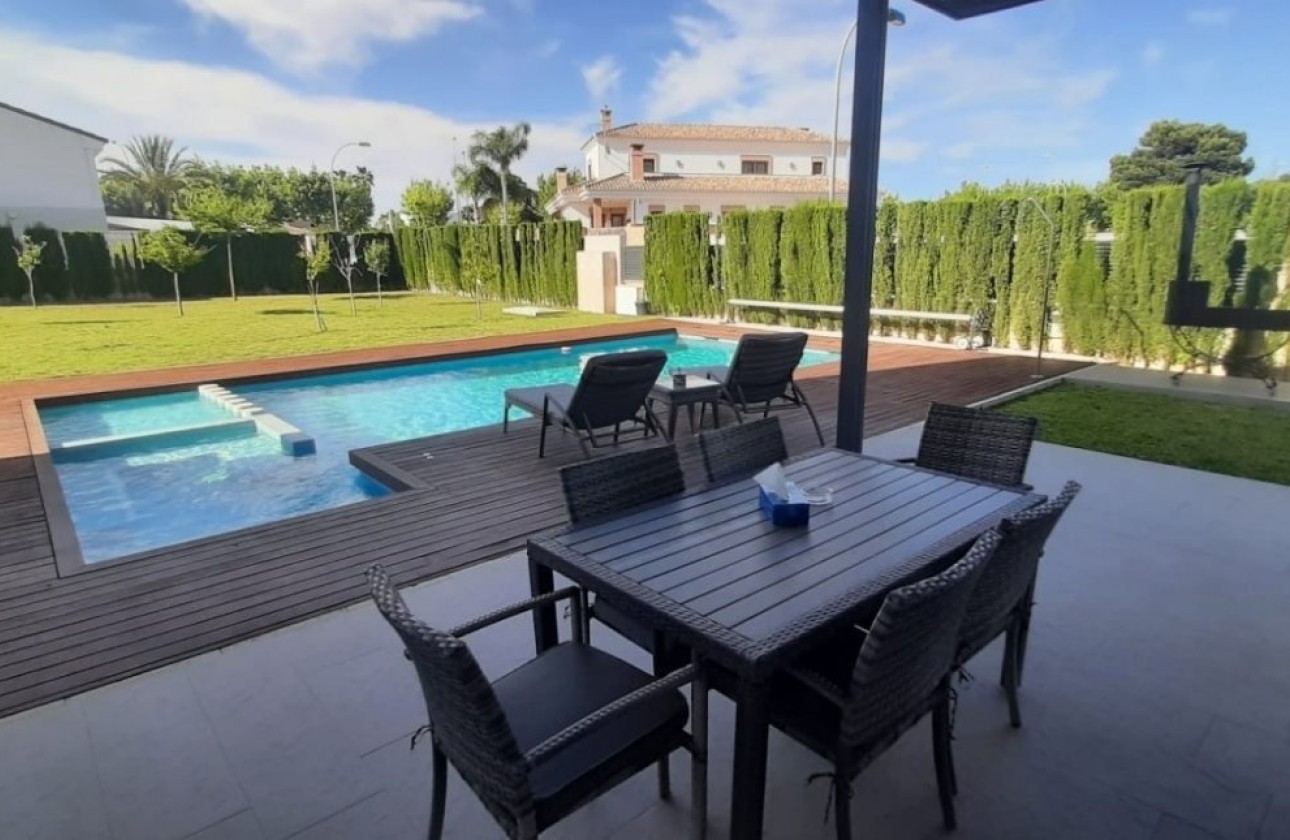 Herverkoop - Vrijstaande Villa -
San Javier - La Ribera