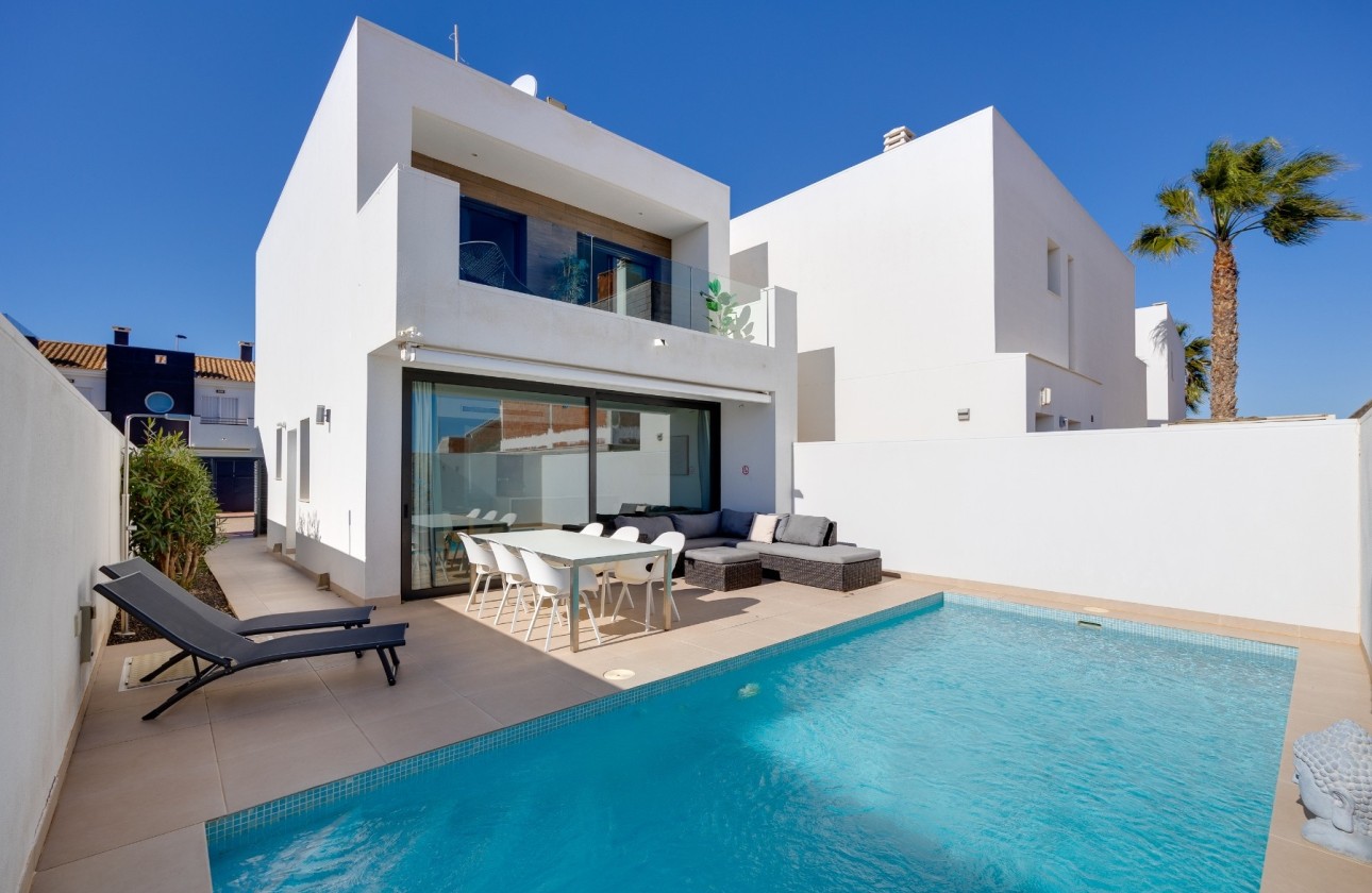 Herverkoop - Vrijstaande Villa -
San Javier - Santiago de la Ribera