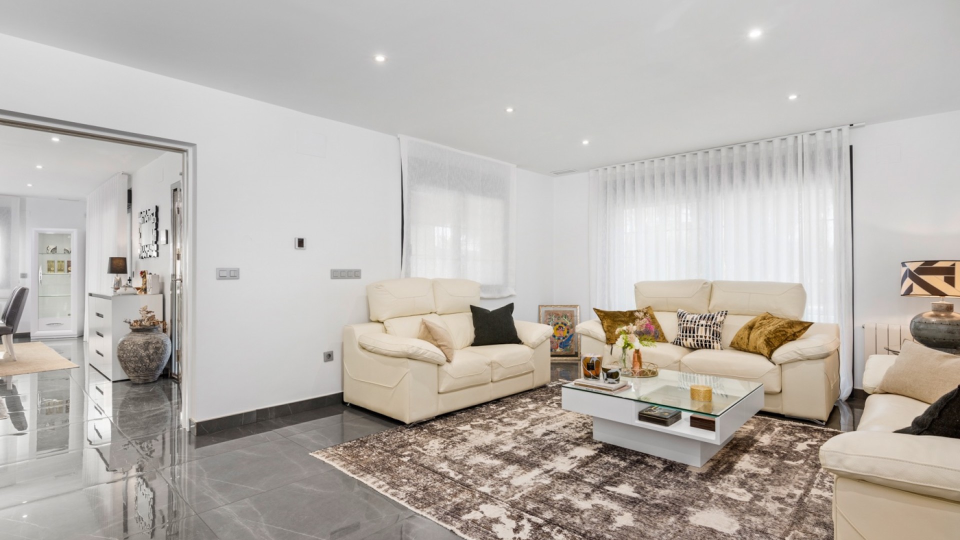 Herverkoop - Vrijstaande Villa -
San Juan de Alicante - Frank Espinós