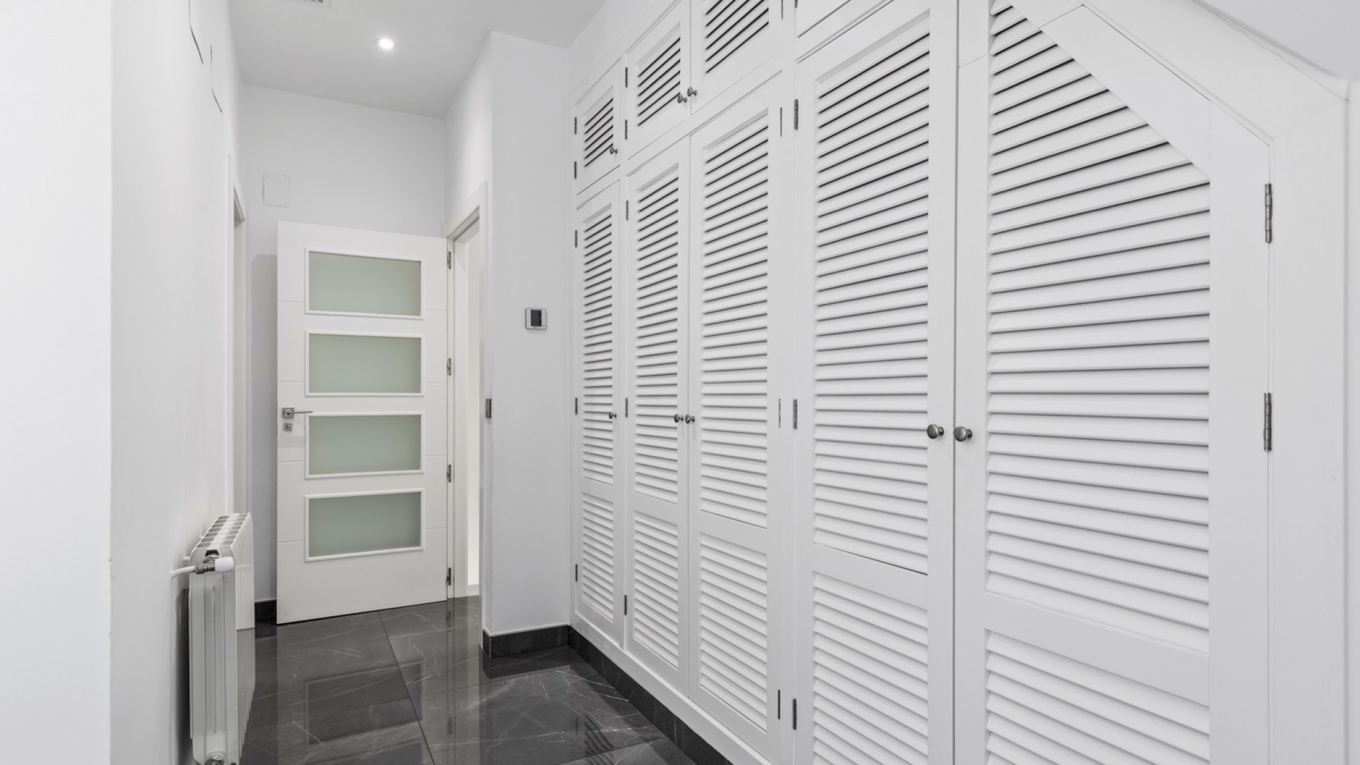 Herverkoop - Vrijstaande Villa -
San Juan de Alicante - Frank Espinós