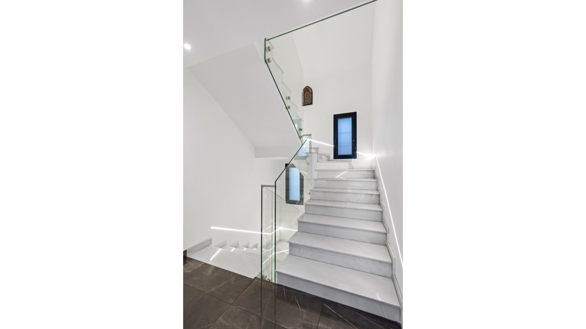 Herverkoop - Vrijstaande Villa -
San Juan de Alicante - Frank Espinós