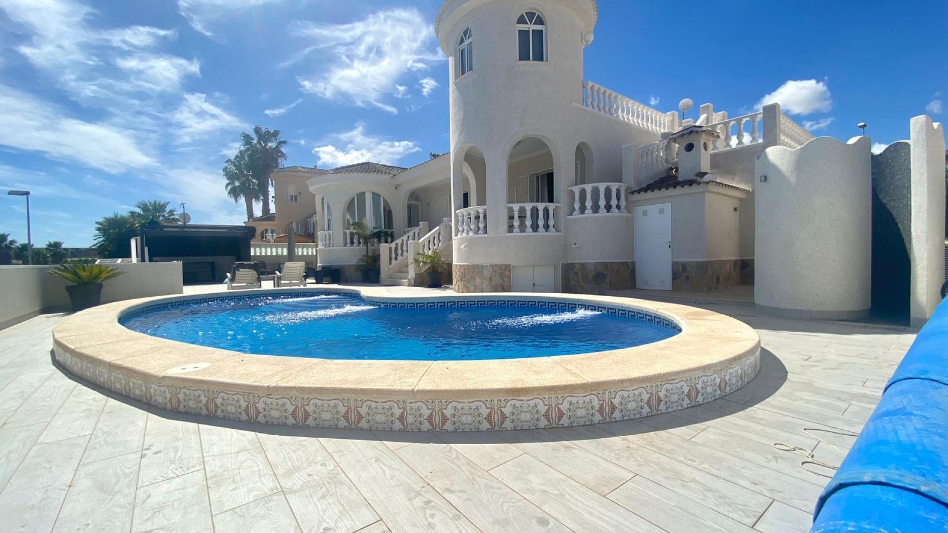 Herverkoop - Vrijstaande Villa -
San Miguel de Salinas - BLUE LAGOON