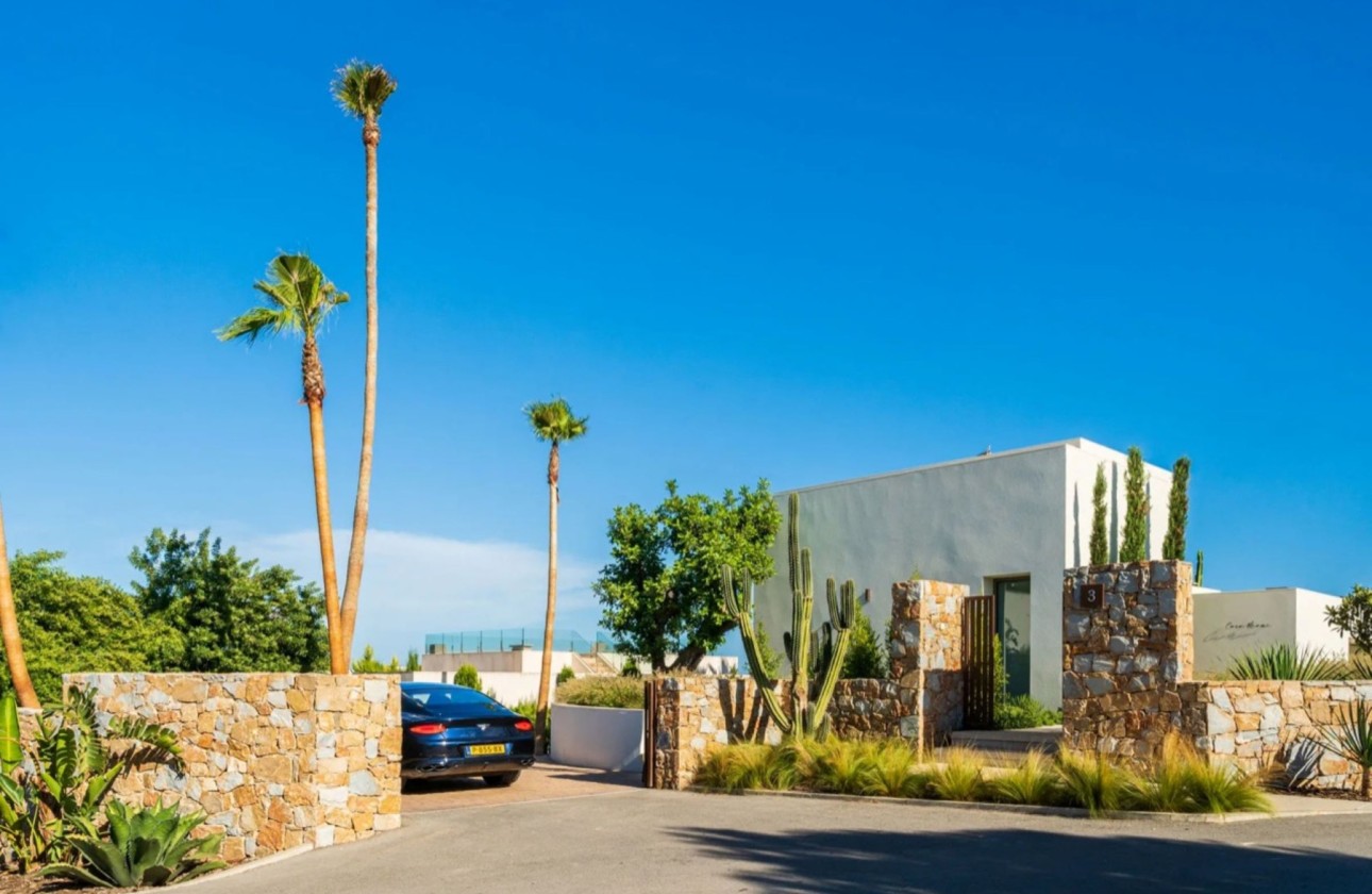 Herverkoop - Vrijstaande Villa -
San Miguel de Salinas - Inland