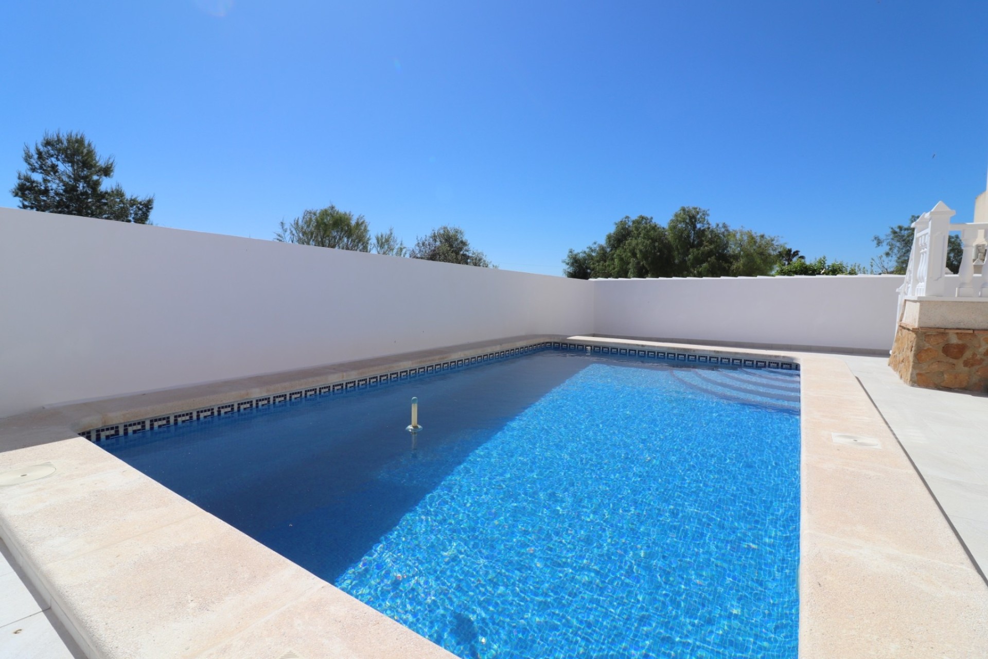 Herverkoop - Vrijstaande villa -
San Miguel de Salinas - Lake View Mansions